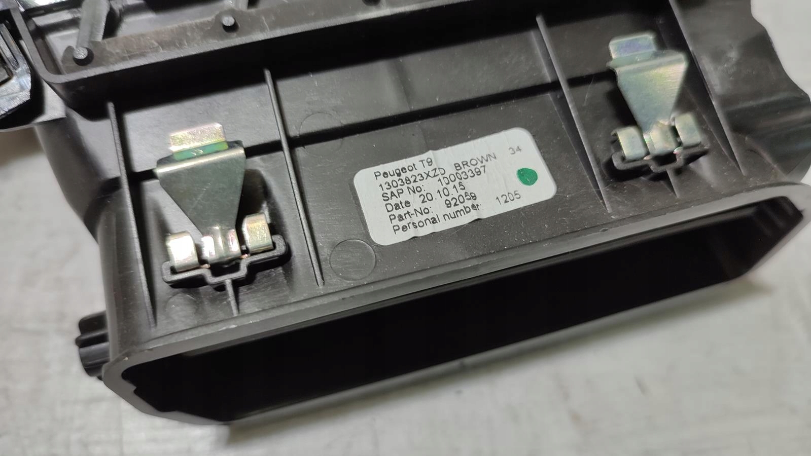 grid air conditioning devices right Peugeot 308 II T9