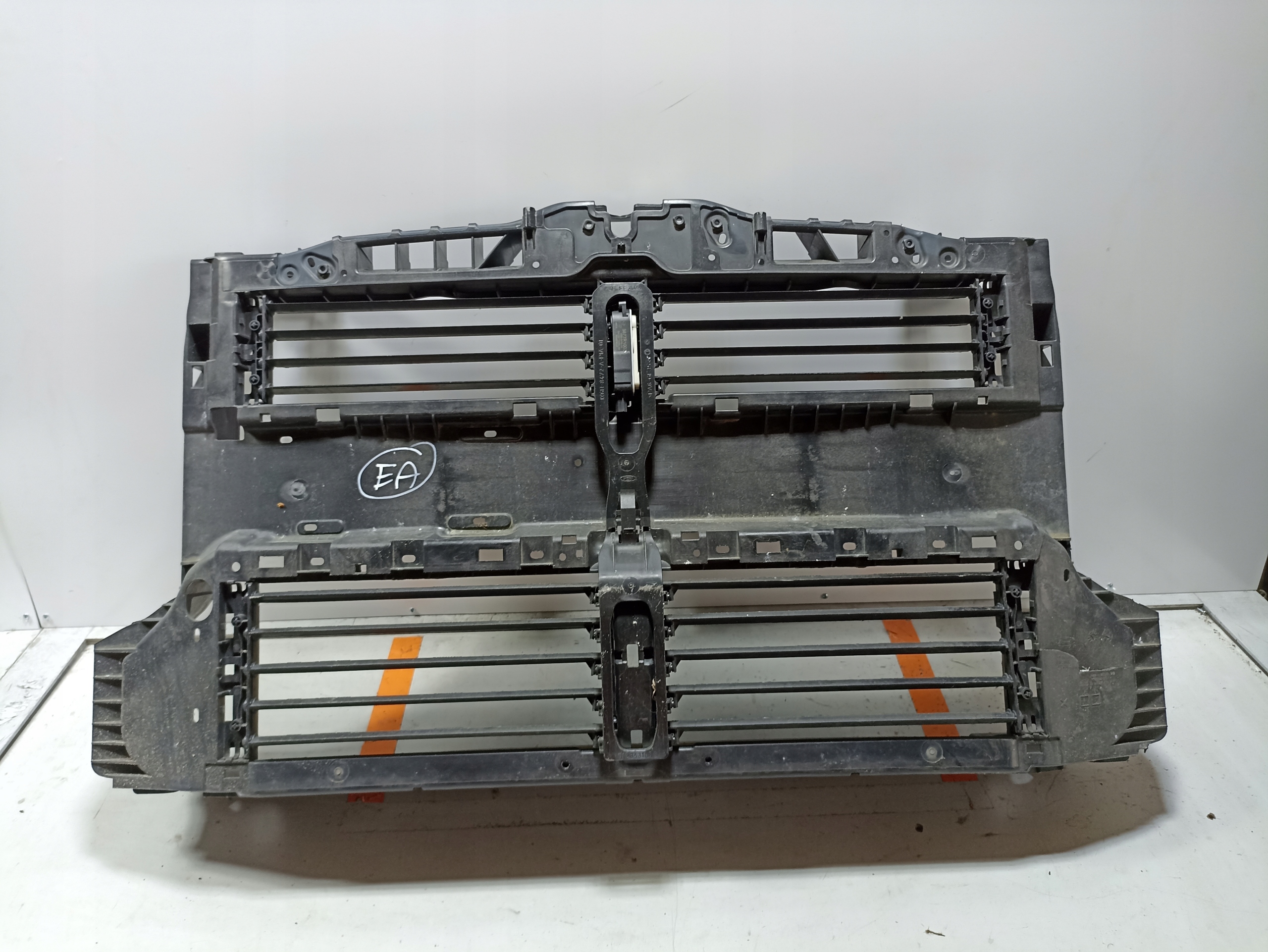 Pas Przedni Wzmocnienie Żaluzja Ford Focus MK4 JX6B-A16E146-B1G