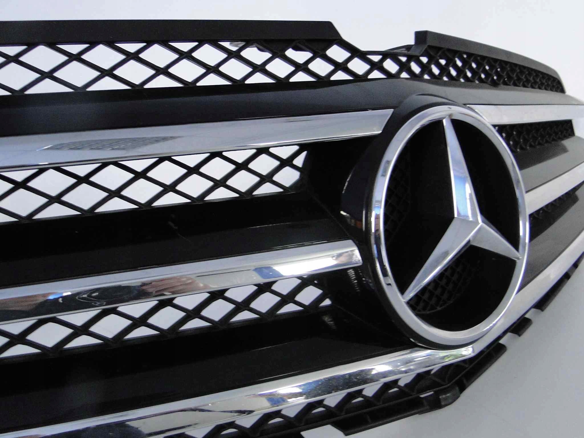 MERCEDES R KLASA W251 251 LIFT GRILL ATRAPA AMG Numer katalogowy części A251880XX83