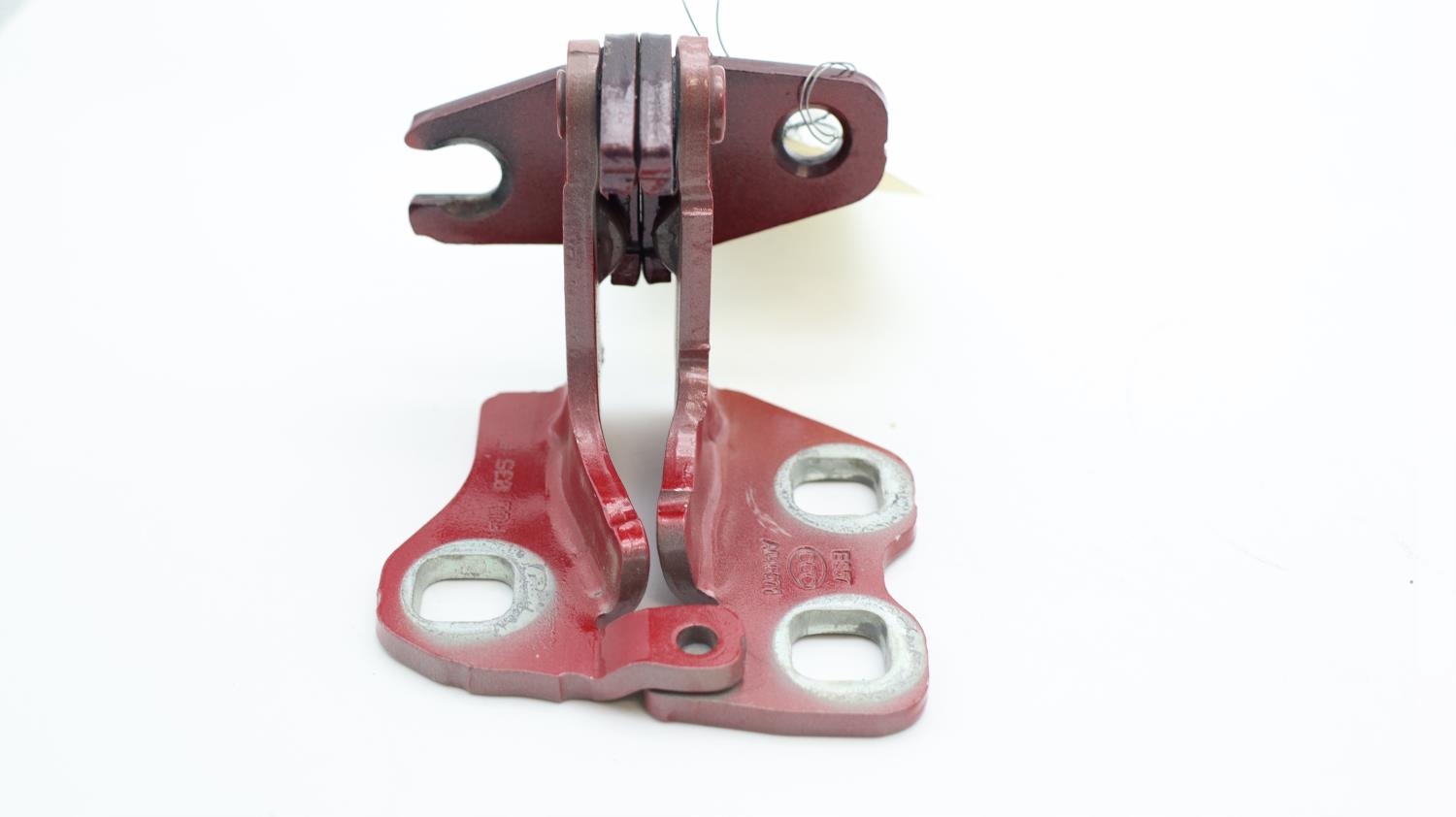 TESLA MODEL 3 ZAWIAS DRZWI PRAW PRZOD 1101035 00 F Part manufacturer Tesla