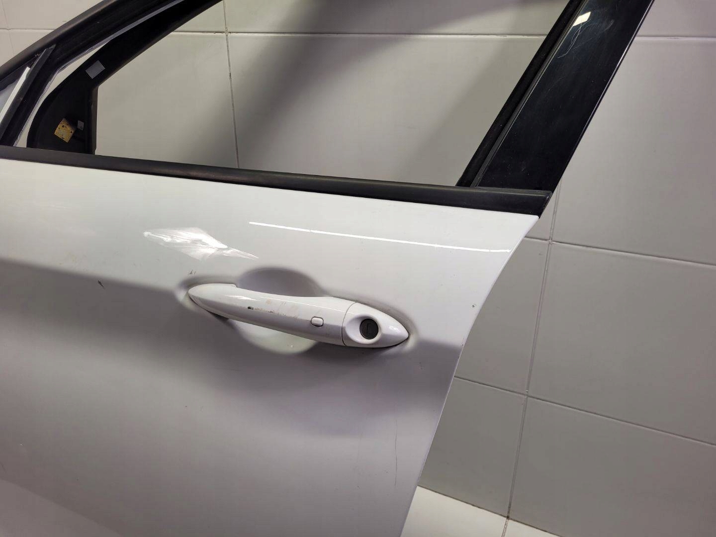door front left side Alfa Romeo Stelvio 2017