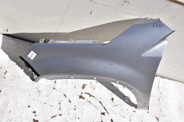 fender left front KIA SORENTO II Przedlift 2009-2012 Kod lakieru: 3D