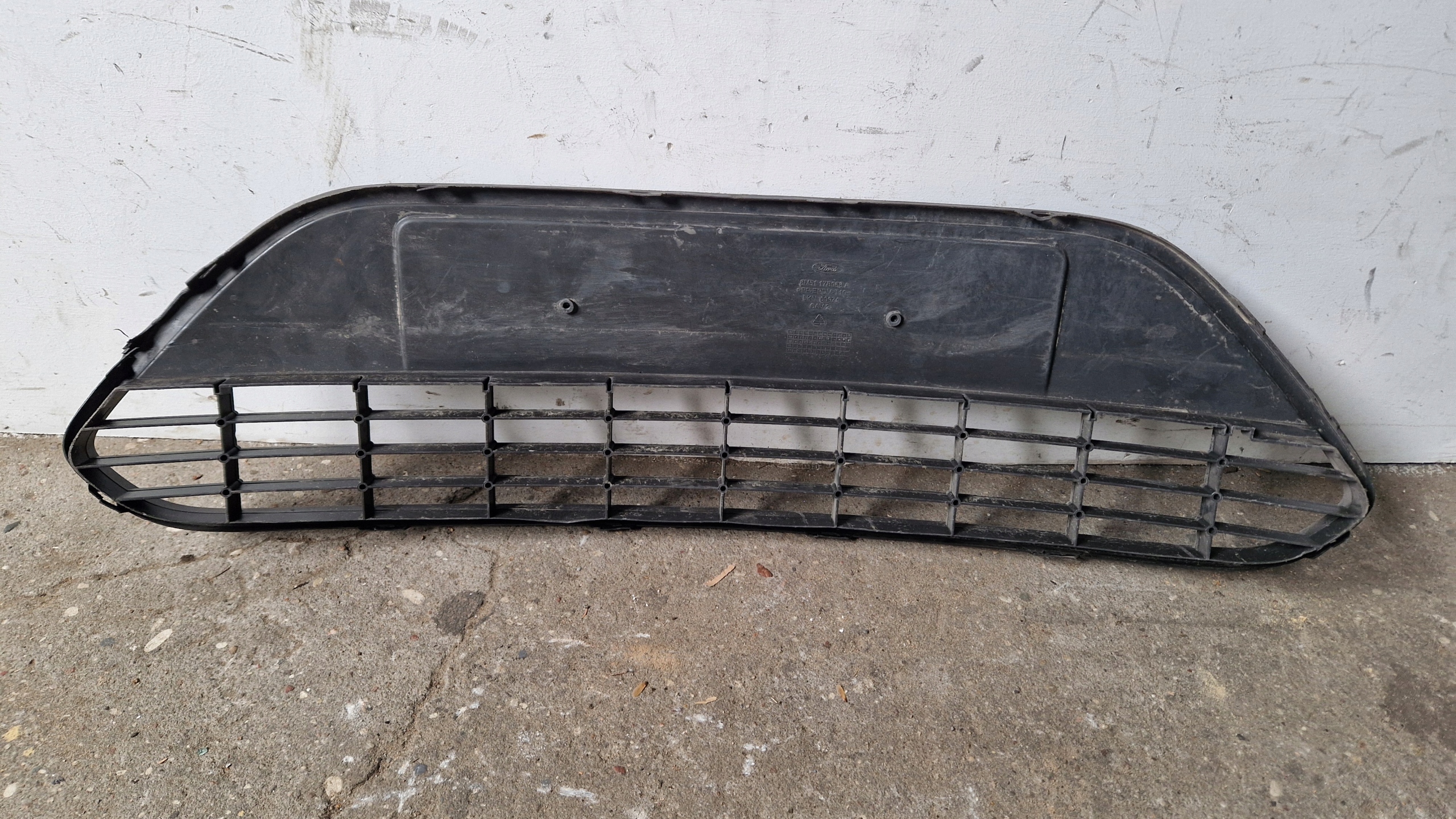 Grill Grill FORD FOCUS MK2 LIFT 8M51-17B968-A