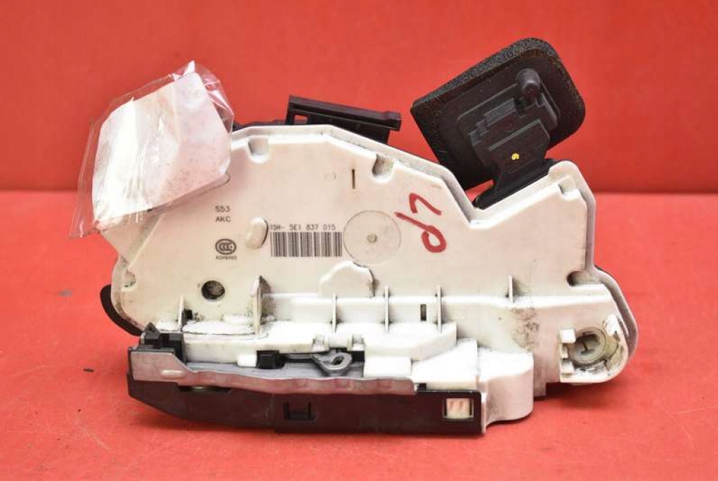 lock door left front front EU 5E1837015 SKODA RAPID 12-17