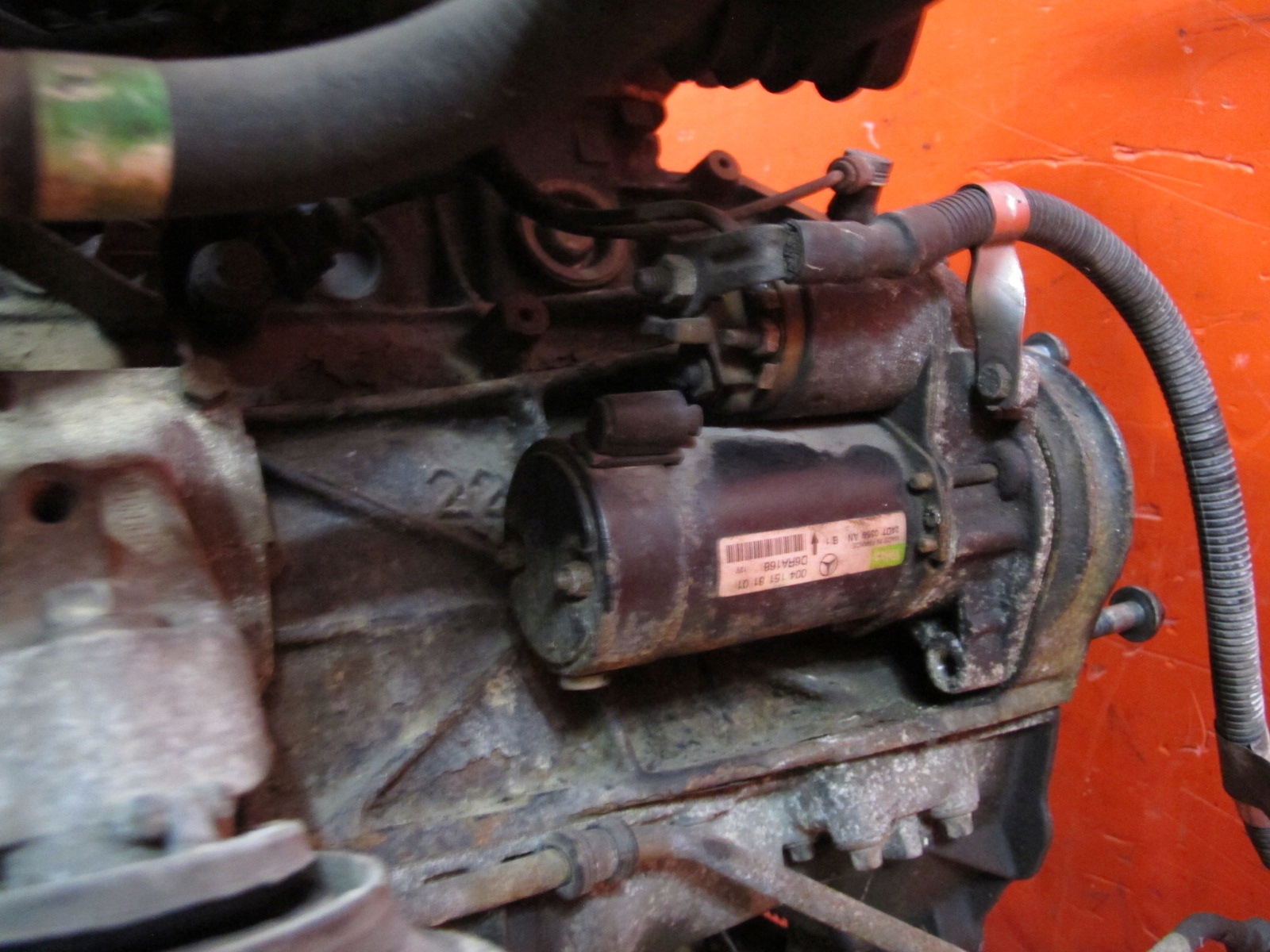 Mercedes CLK W208 A208 C208 W202 S202 engine 2.0 compressor; 111944 CLK200