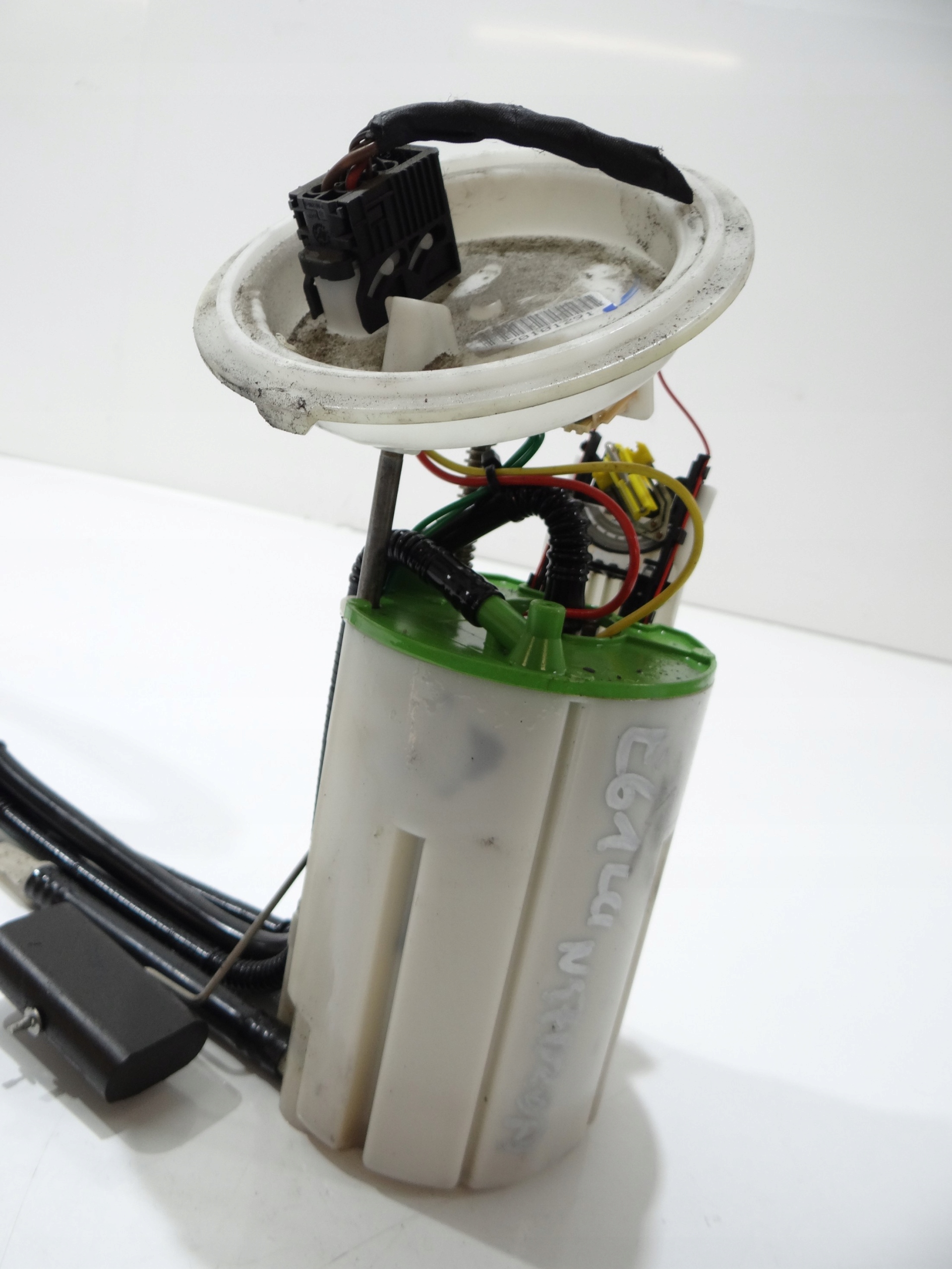 feed pump BMW E60 E61 LCI N47D20A 2.0D 7187933 (4623674)