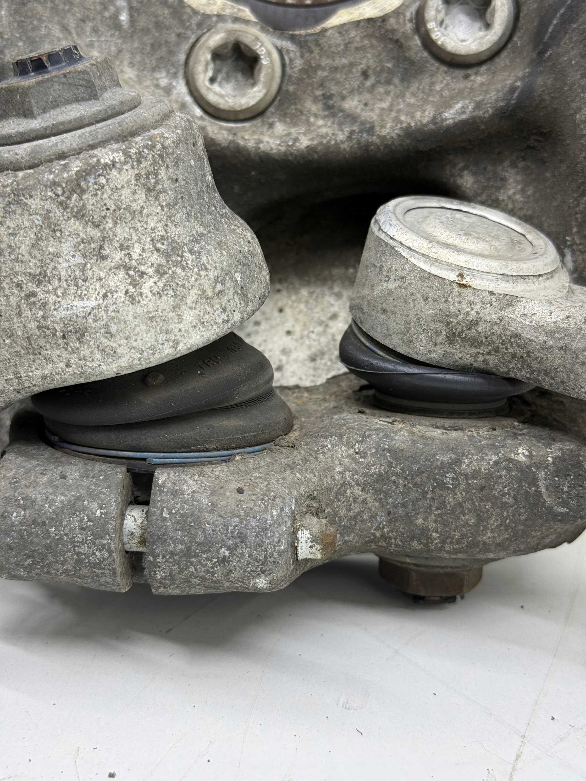 AUDI A6 A7 C7 swing right front arm of the arm complete