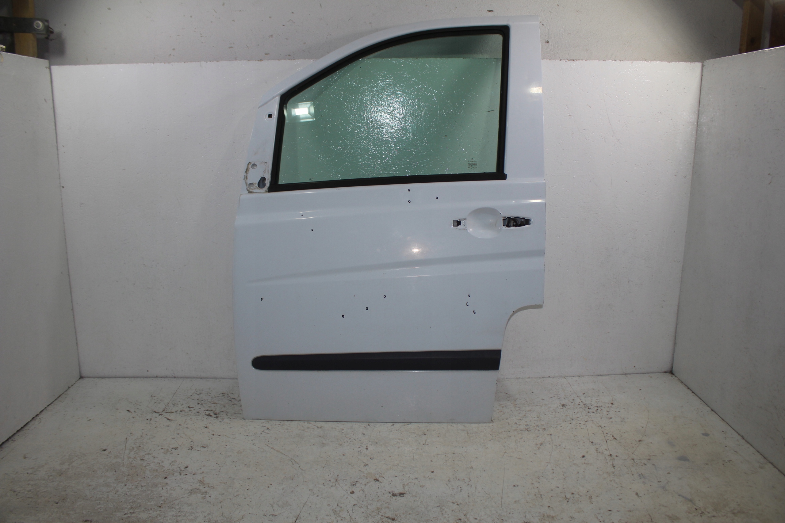 Mercedes Vito 639 door left front front