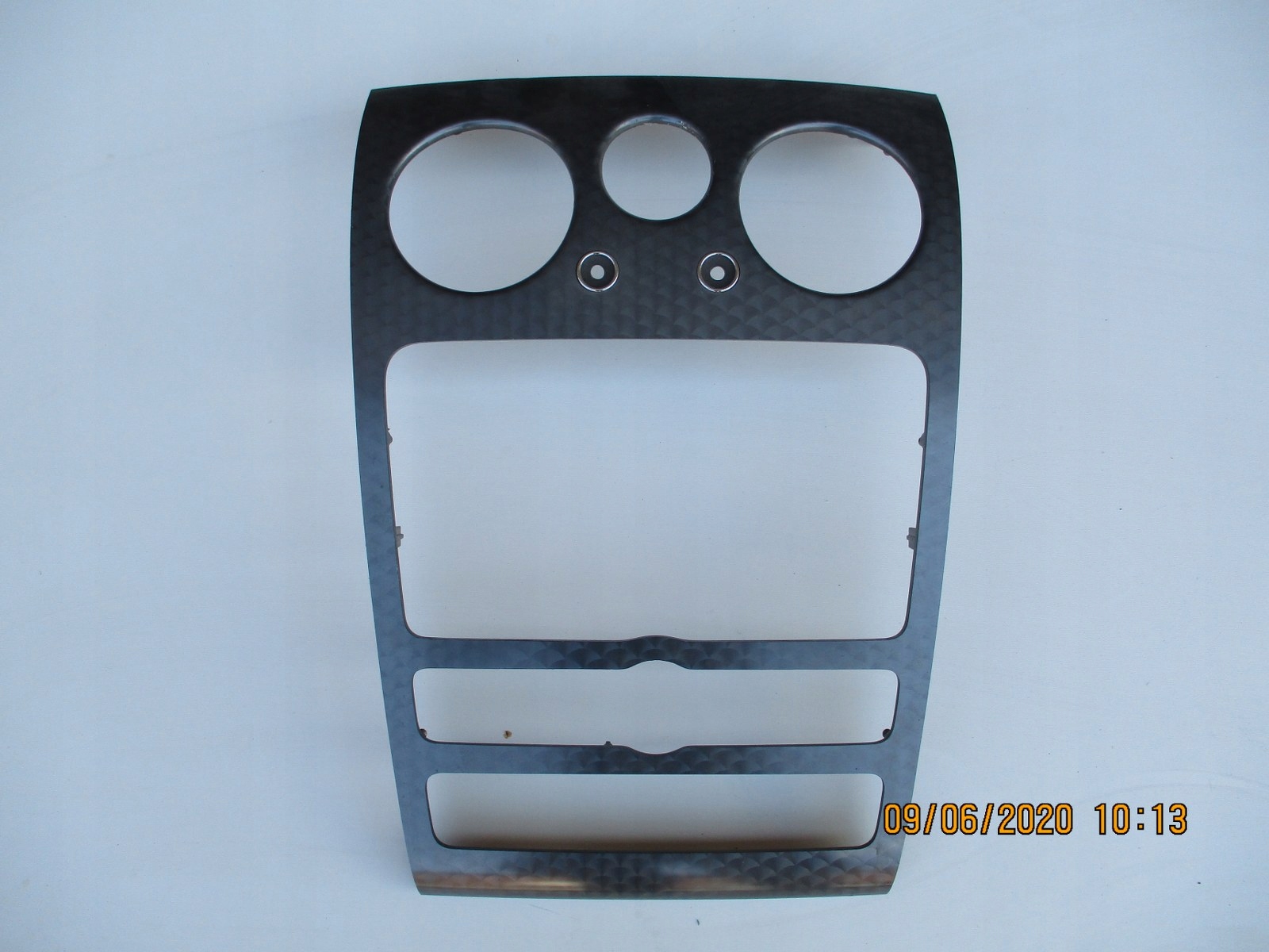 BENTLEY CONTINENTAL GT RAMKA OZDOBNA KONSOLI DESKI