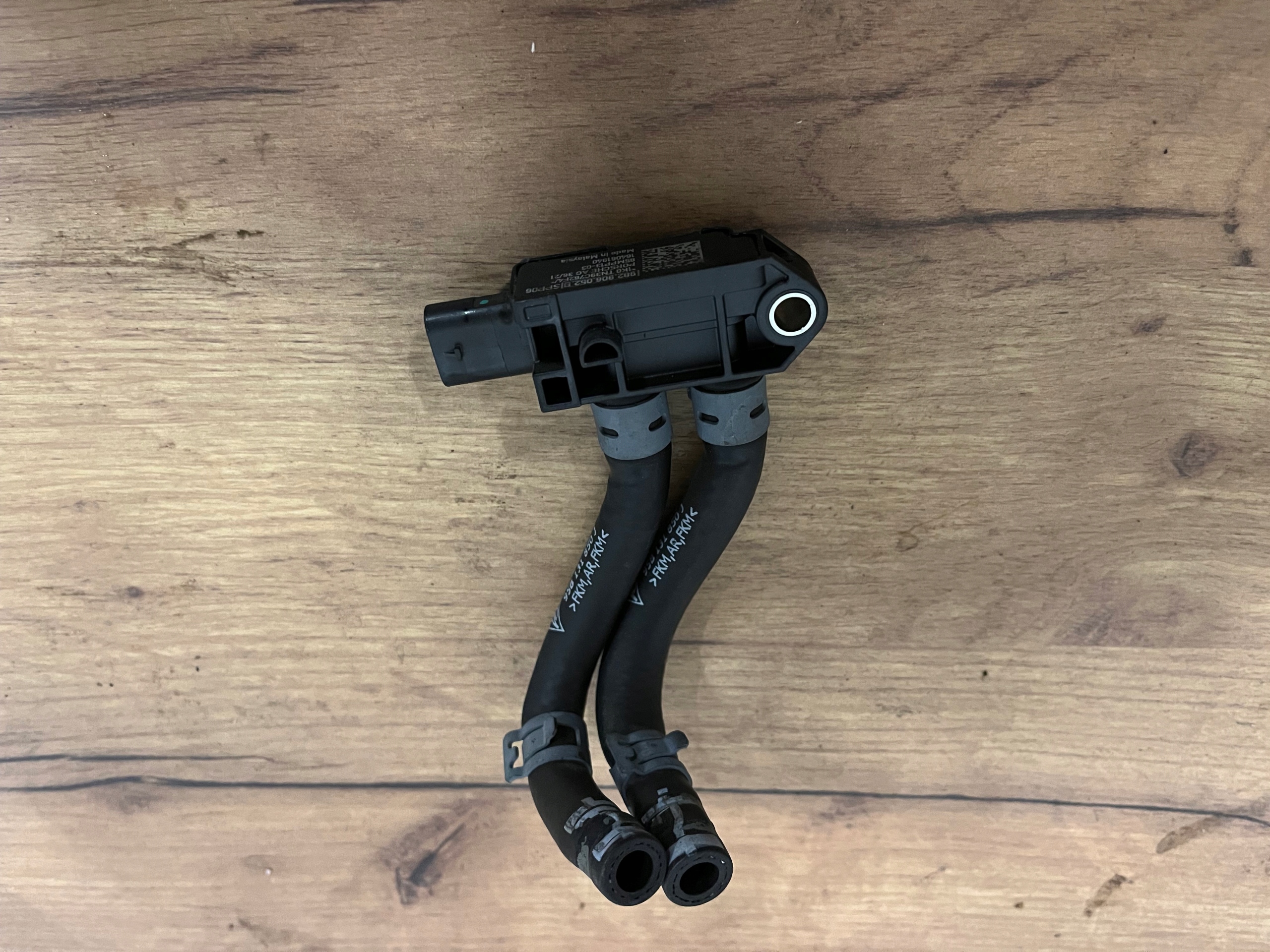 982906052B 982.906.052.B - ДАТЧИК НАДДУВУ PORSCHE MACAN 2.0 TFSI 2021