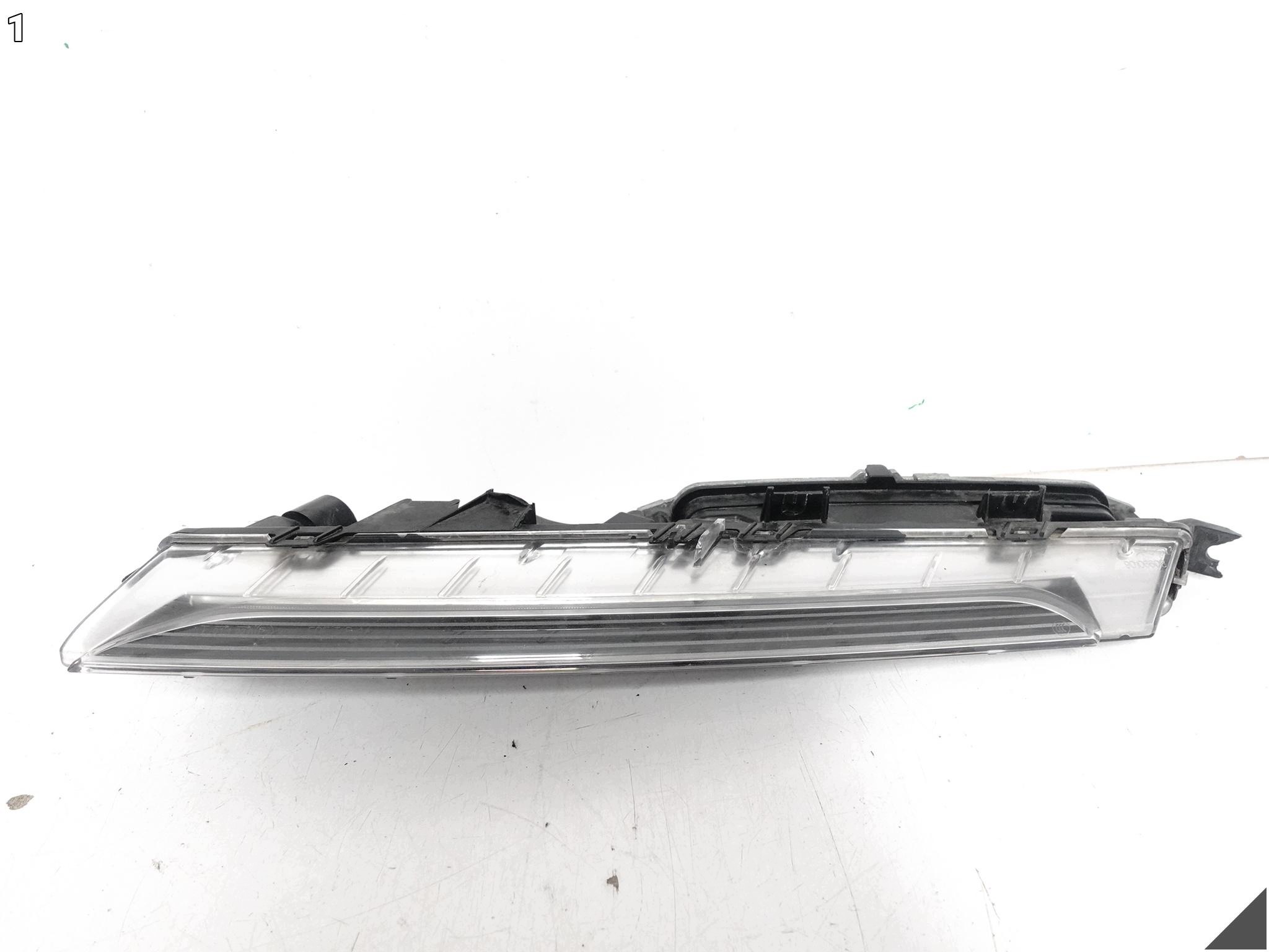 PORSCHE CAYENNE E3 9Y0 18- light fog light LED DRL indicator front left