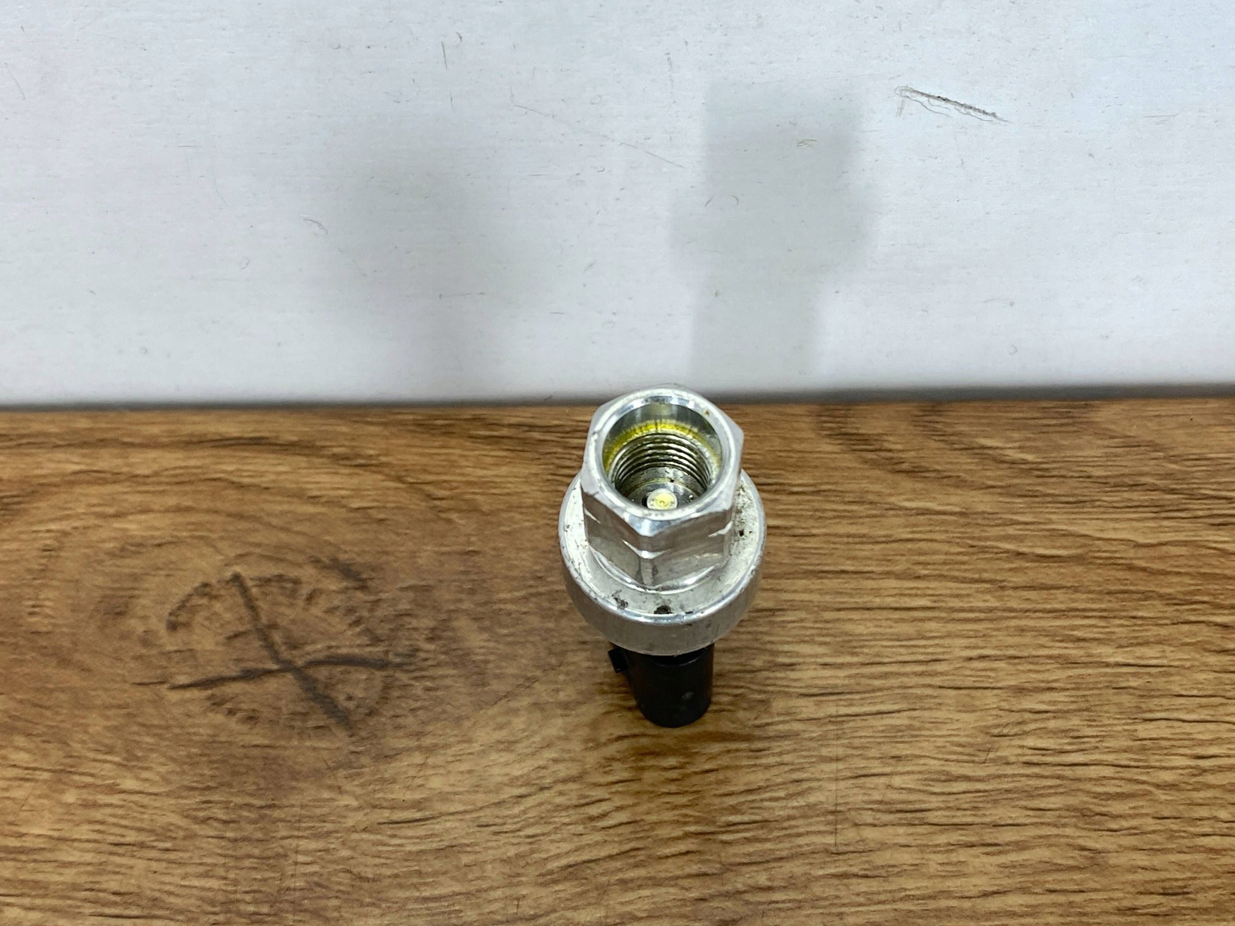 Sensor Druck klimaanlage (presostat) Dodge Durango Challenger 2015+