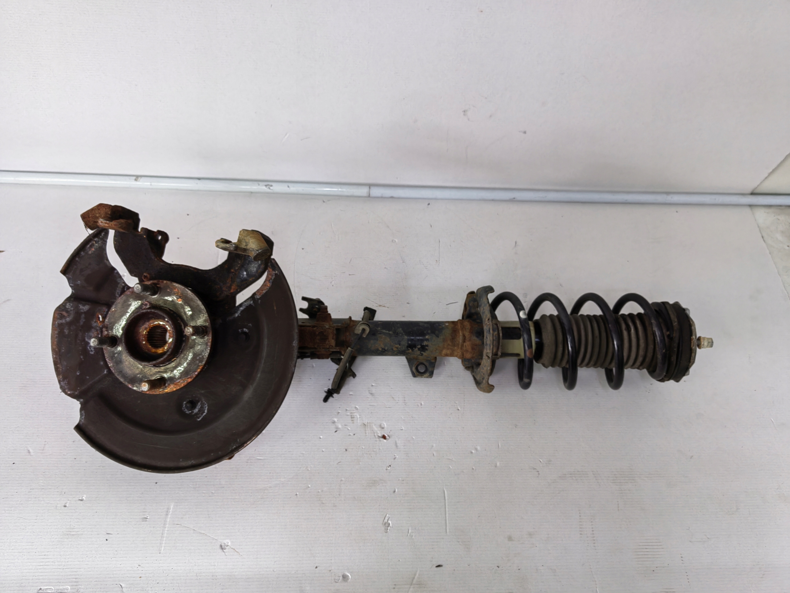 FORD ECOSPORT 1.0 РЕСТАЙЛИНГ поворотный кулак, цапфа передний левый