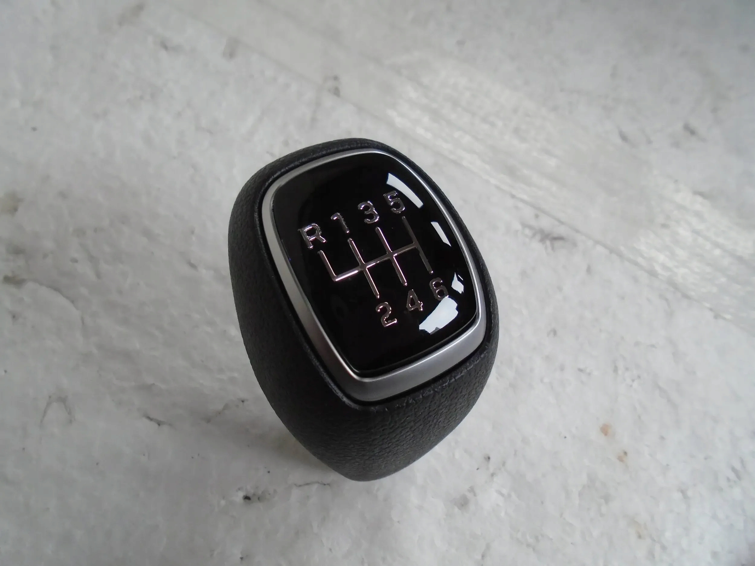 Gałka zmiany biegów Hyundai I20 MK2 2012- I30 MK3 2017- Producent części Hyundai OE