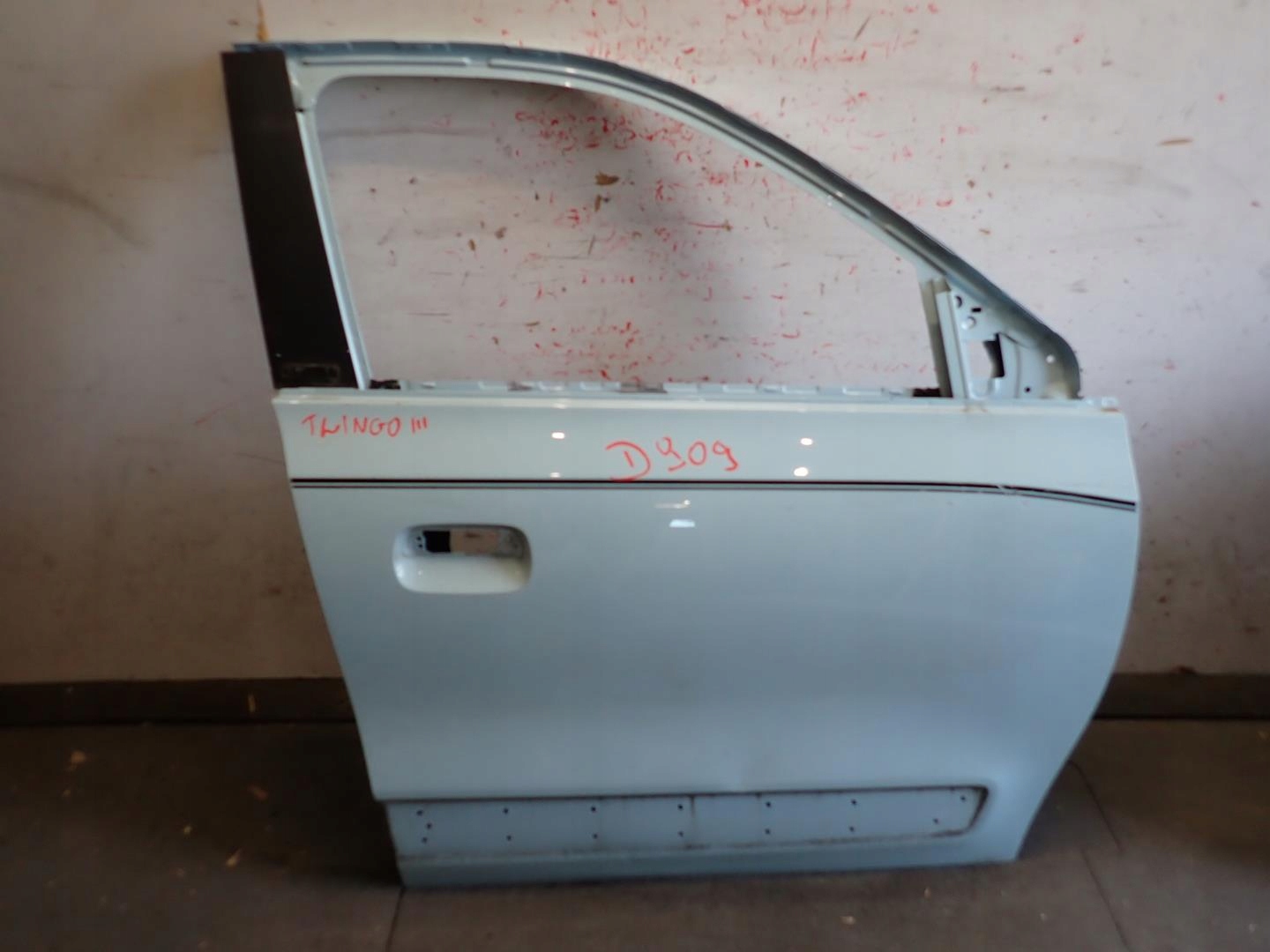 door front front right RENAULT TWINGO III 2014