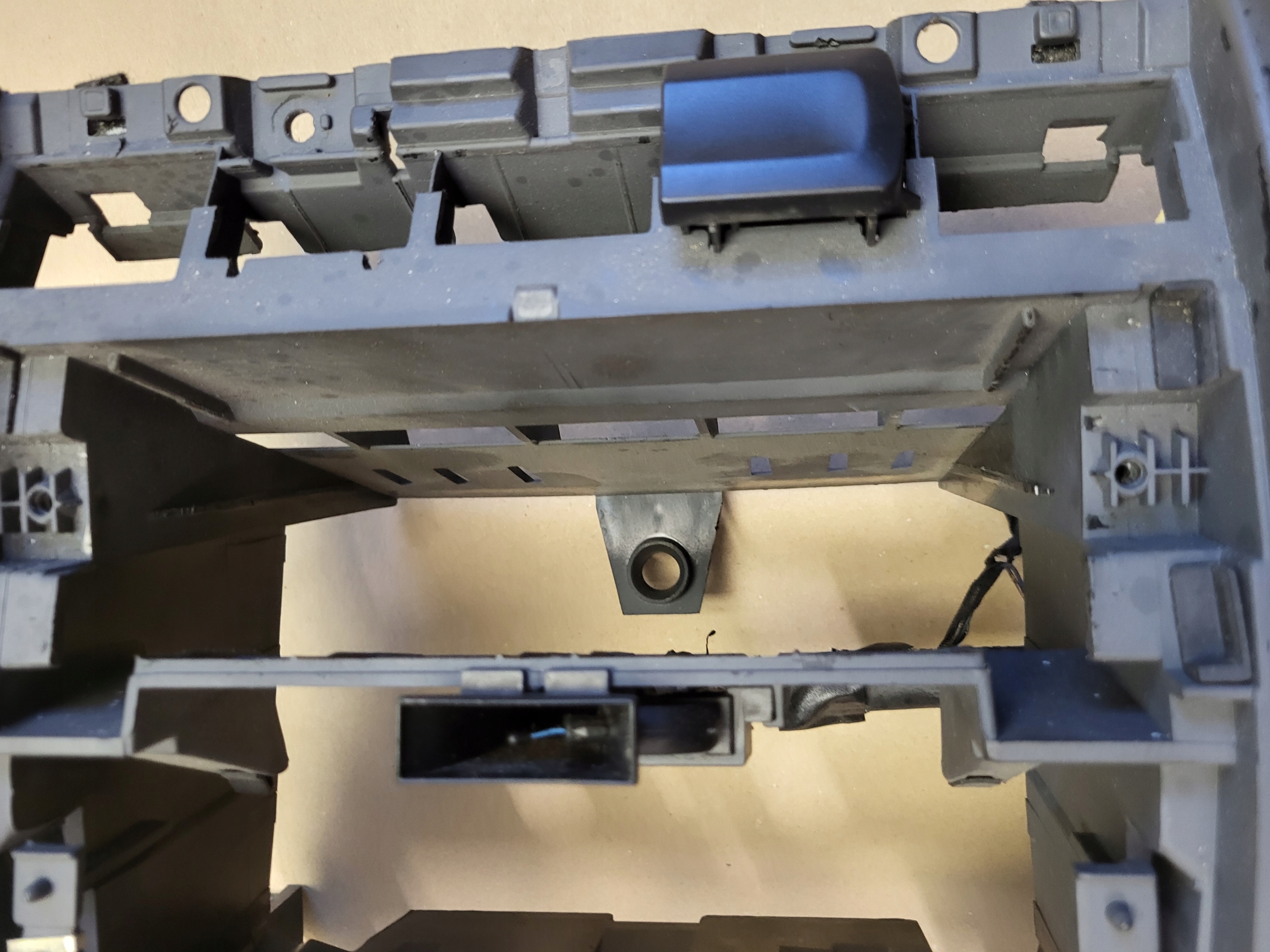RAMA Blende Abdeckung PANEL konsole SRODKOWEJ unter KLIMATRONIK AUDI A3 8L OE EU