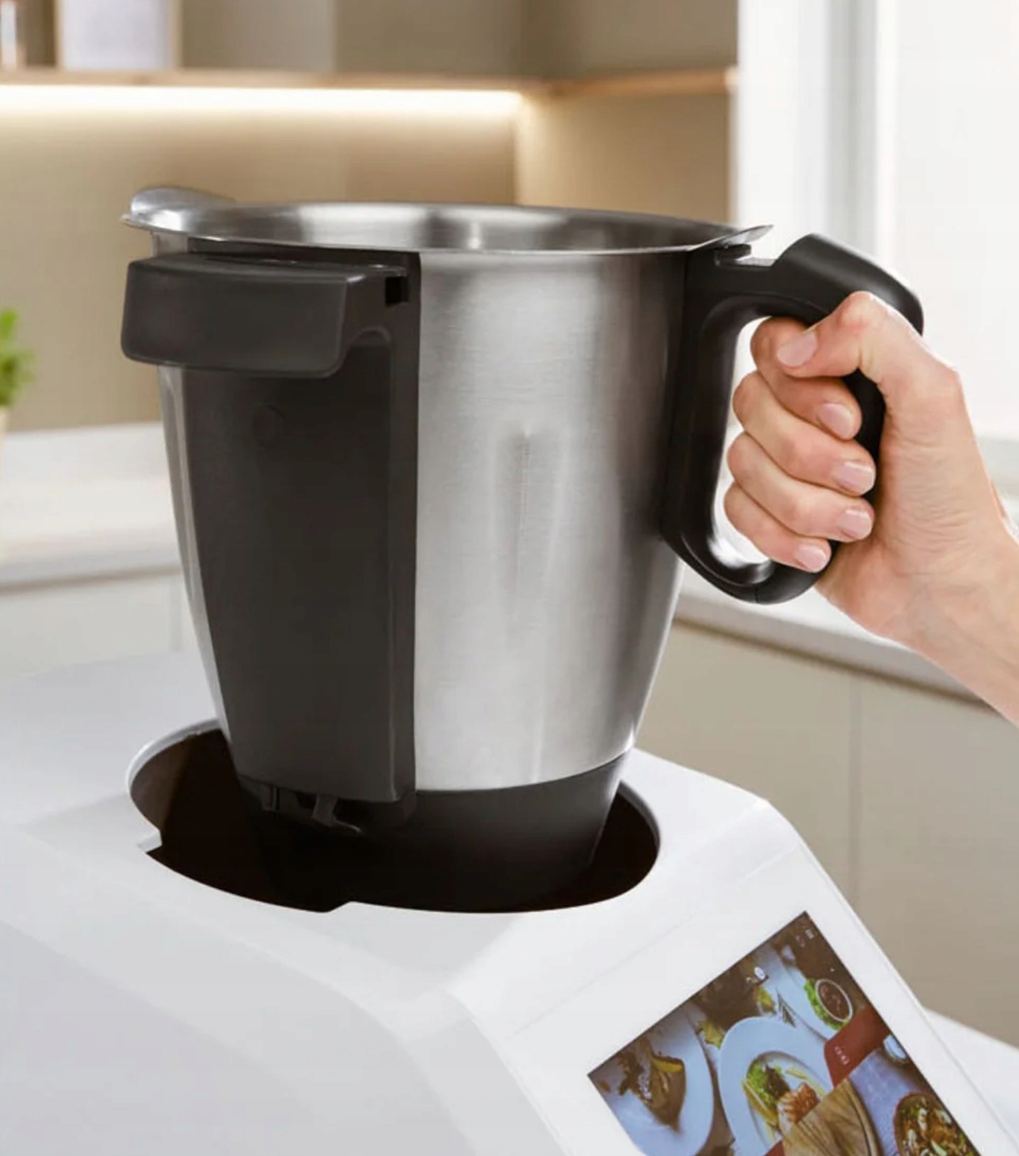 Monsieur Cuisine Smart 8 Wifi 2022 Pojemność misy roboczej 3 l