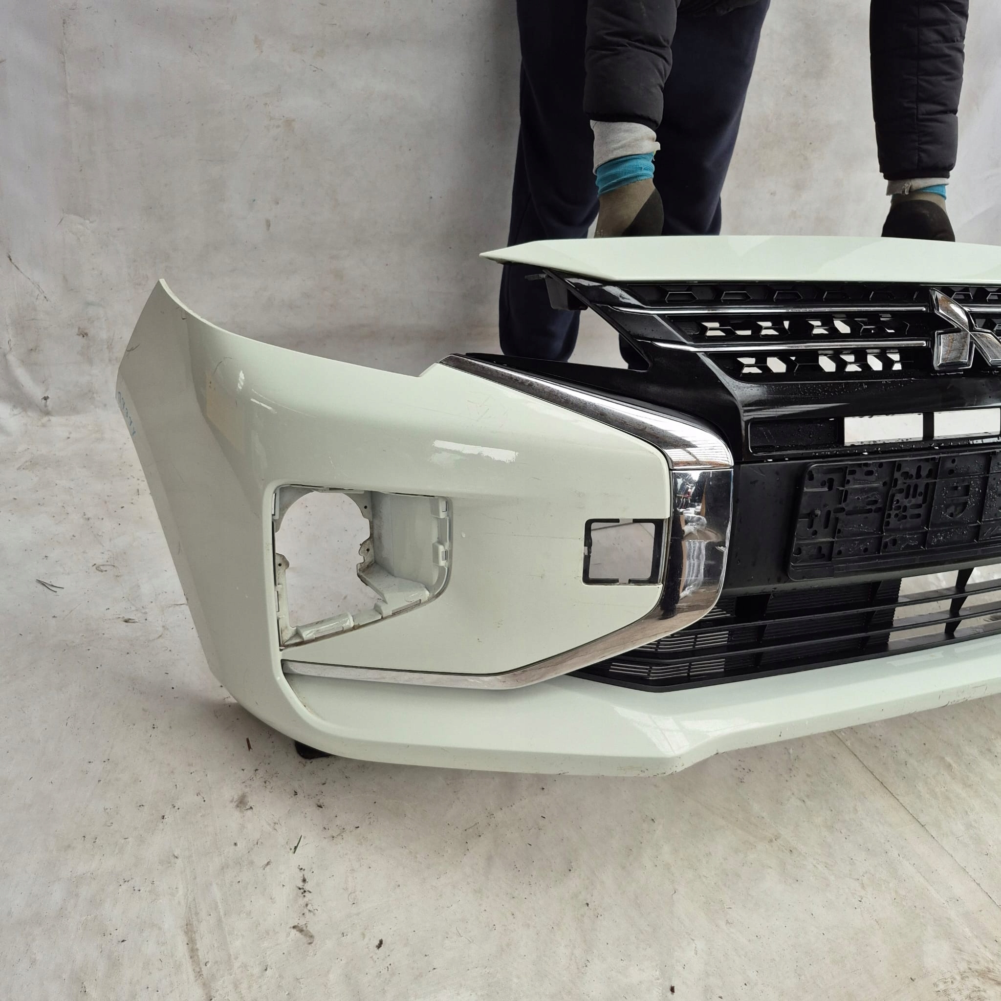 MITSUBISHI SPACE STAR II 2 LIFT 19-24 bumper front front 6400J973ZZ