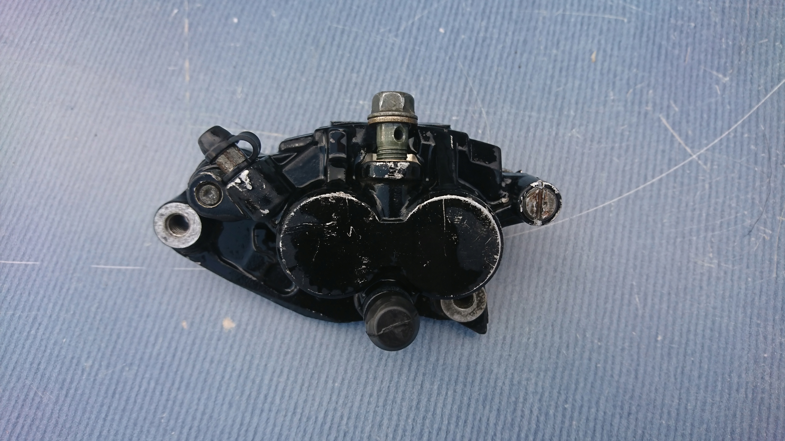 Asdasd134353143412 - honda CR 125 250 передній Затискач хороший