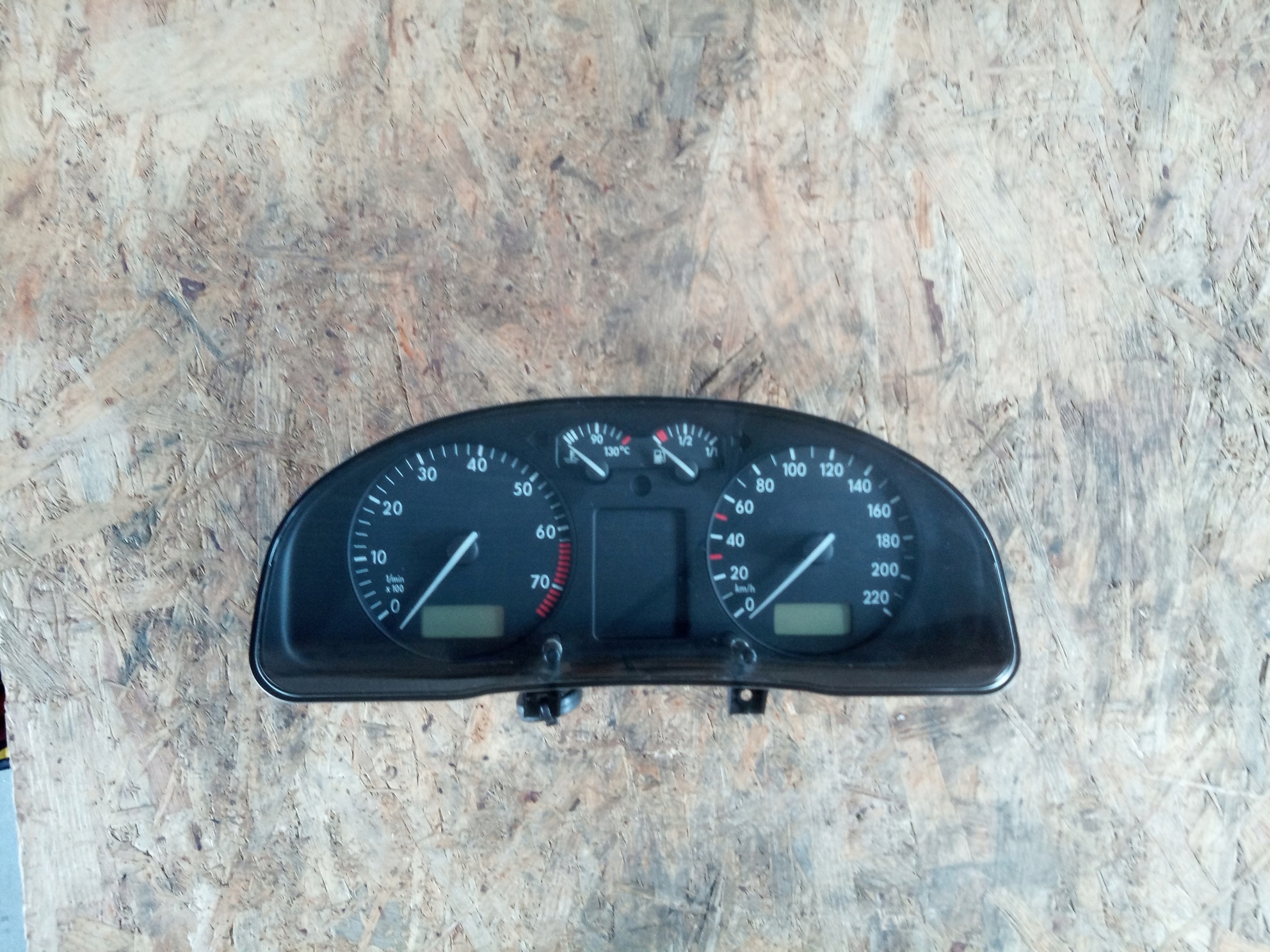 спидометр + ключ vw PASSAT B5 1.9tdi 09051969907