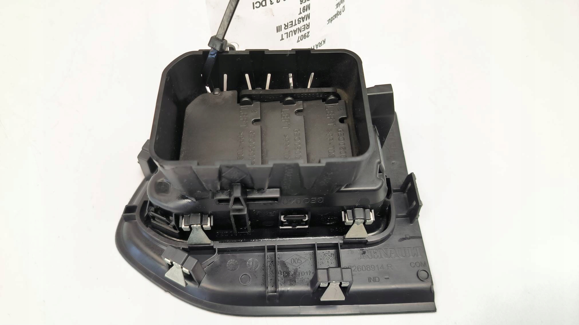 grid air conditioning devices 682608914R RENAULT MASTER III