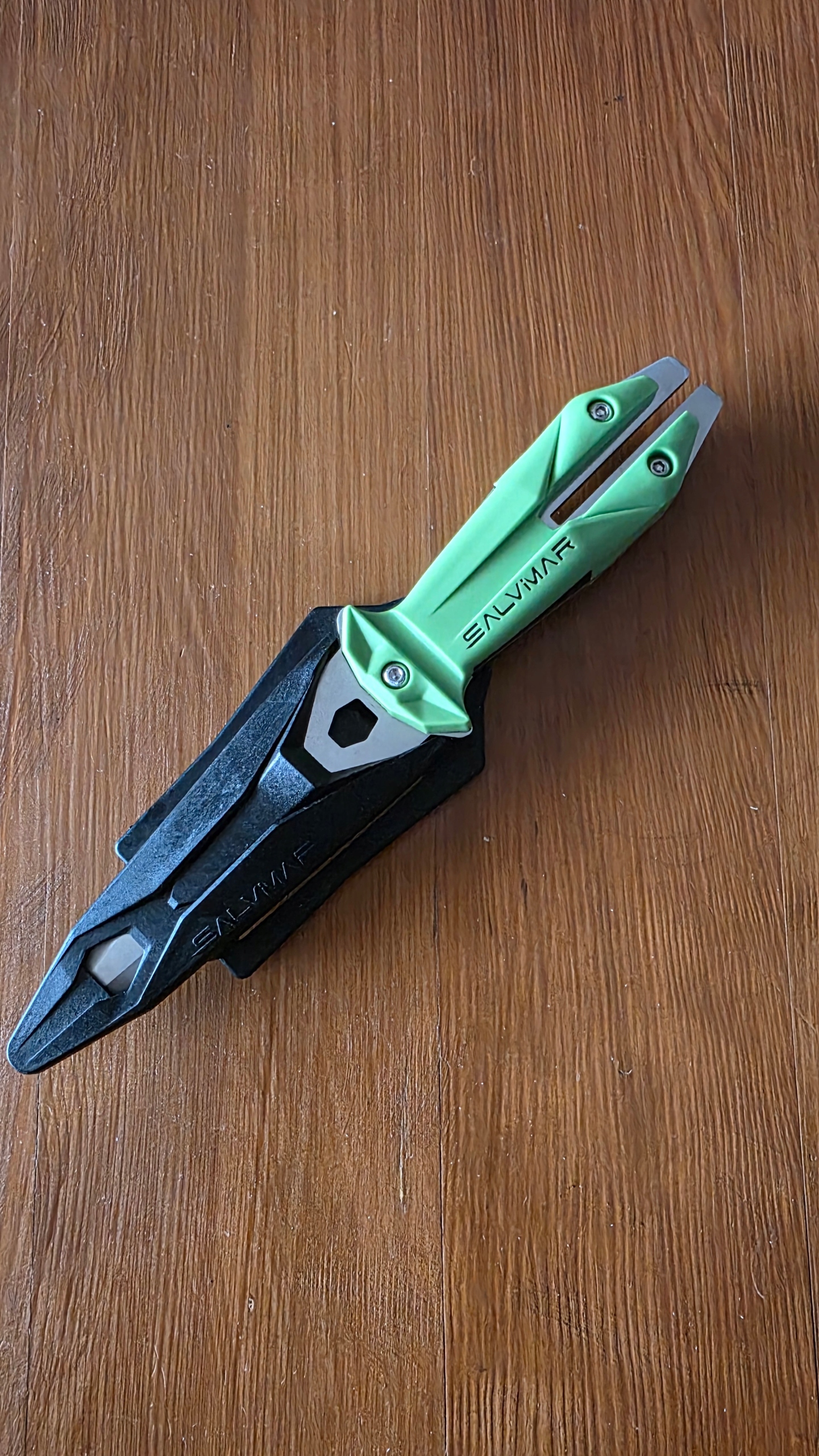 Salvimar Maverick America
