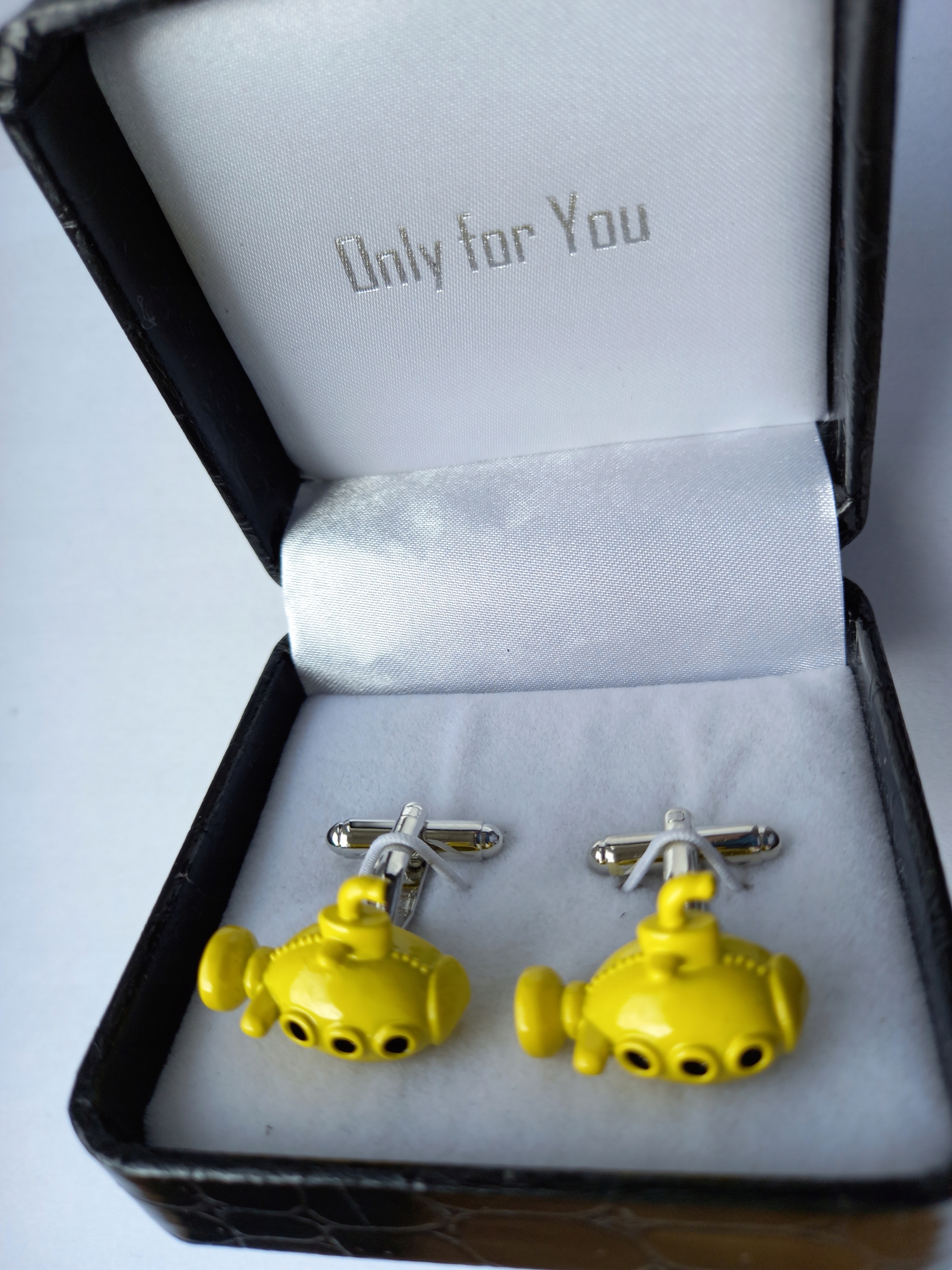 Manžetové knoflíčky na košili Žlutá Loď