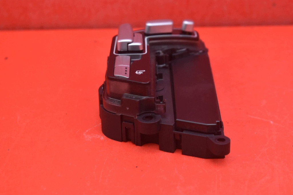 PILOT PANEL control seat left rear part A2218702751 MERCEDES S-KLASA W221