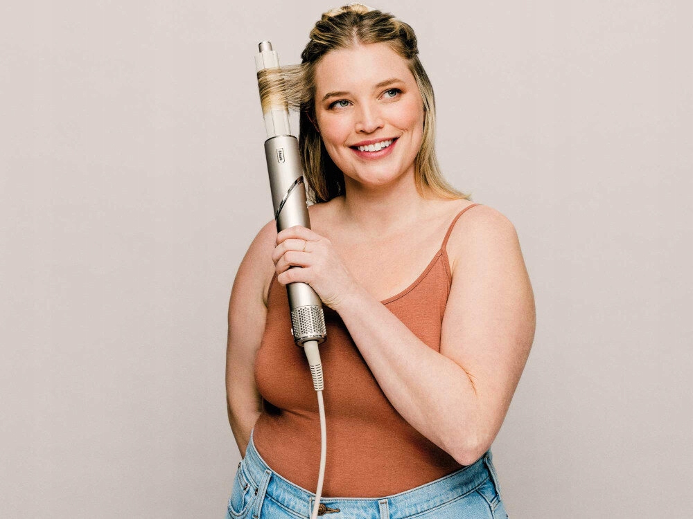 PROFESJONALNA LOKÓWKO-SUSZARKA Shark HD440SLEU | 5w1 | JONIZACJA | 1400W Załączone wyposażenie 1x koncentrator