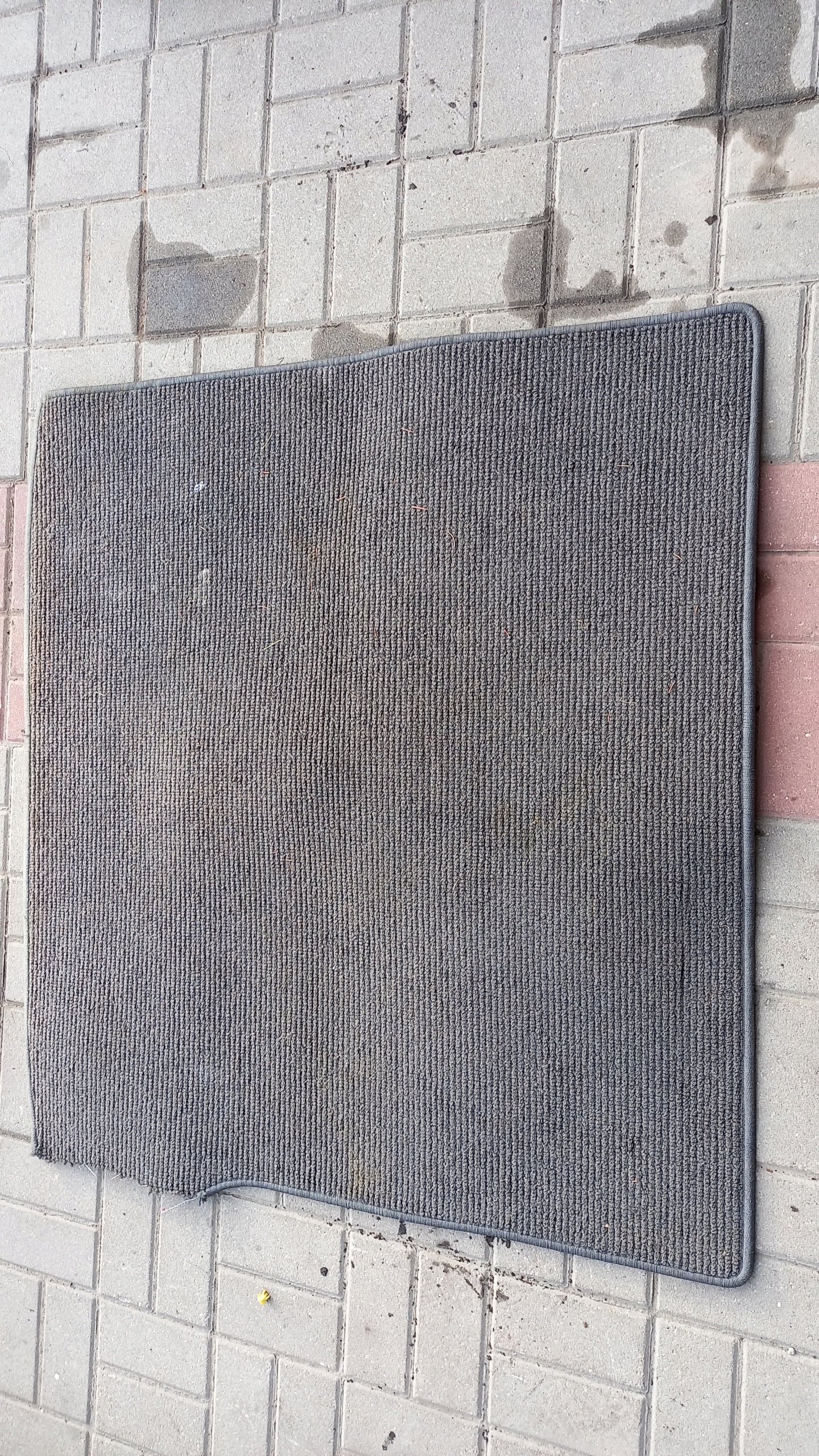 ОБЛИЦЮВАННЯ БАГАЖНИКА VOLVO XC70 00-04R