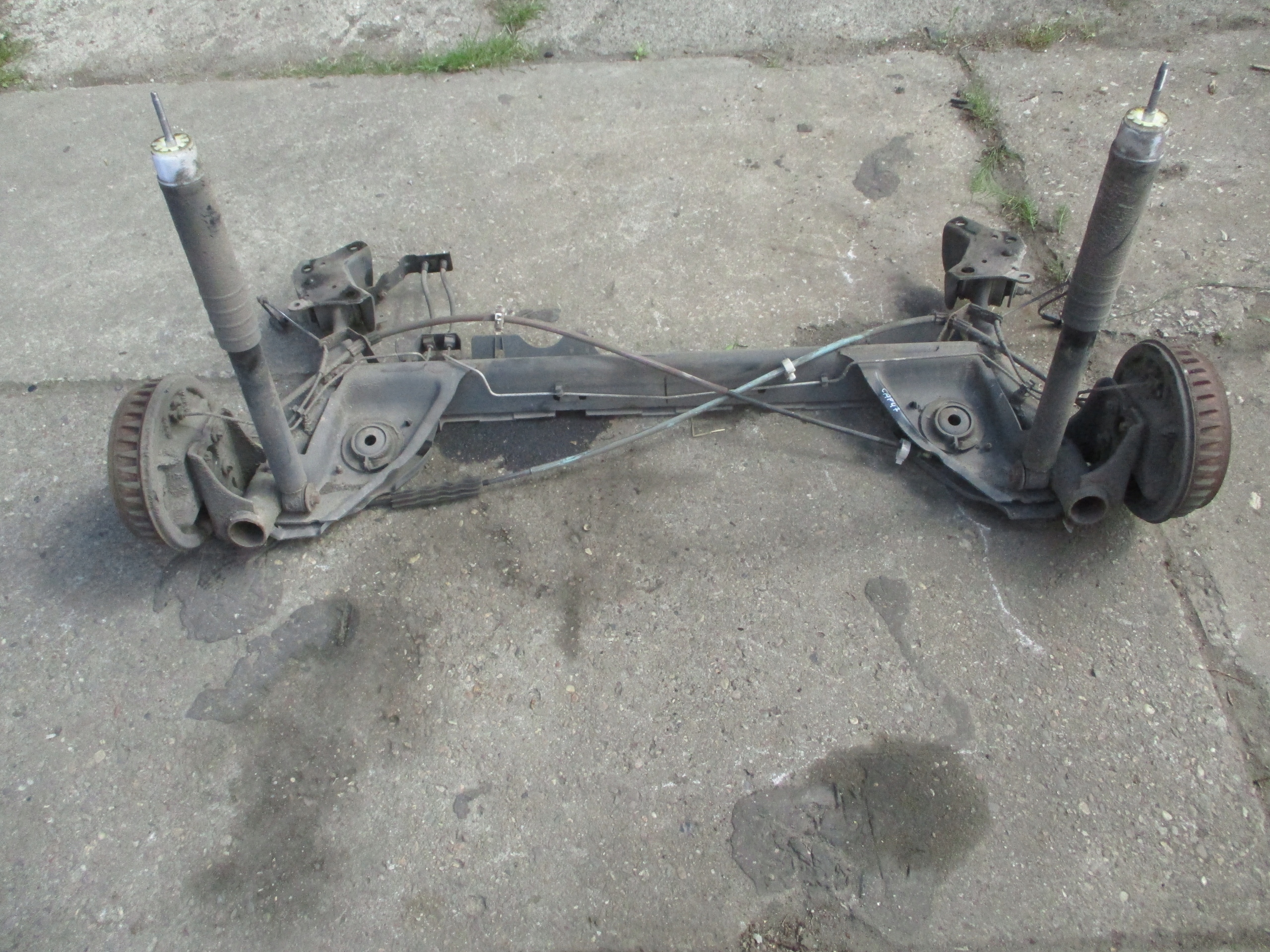 RENAULT CLIO IV OŚ BELKA ZAWIESZENIE TYŁ 12-19 ROK