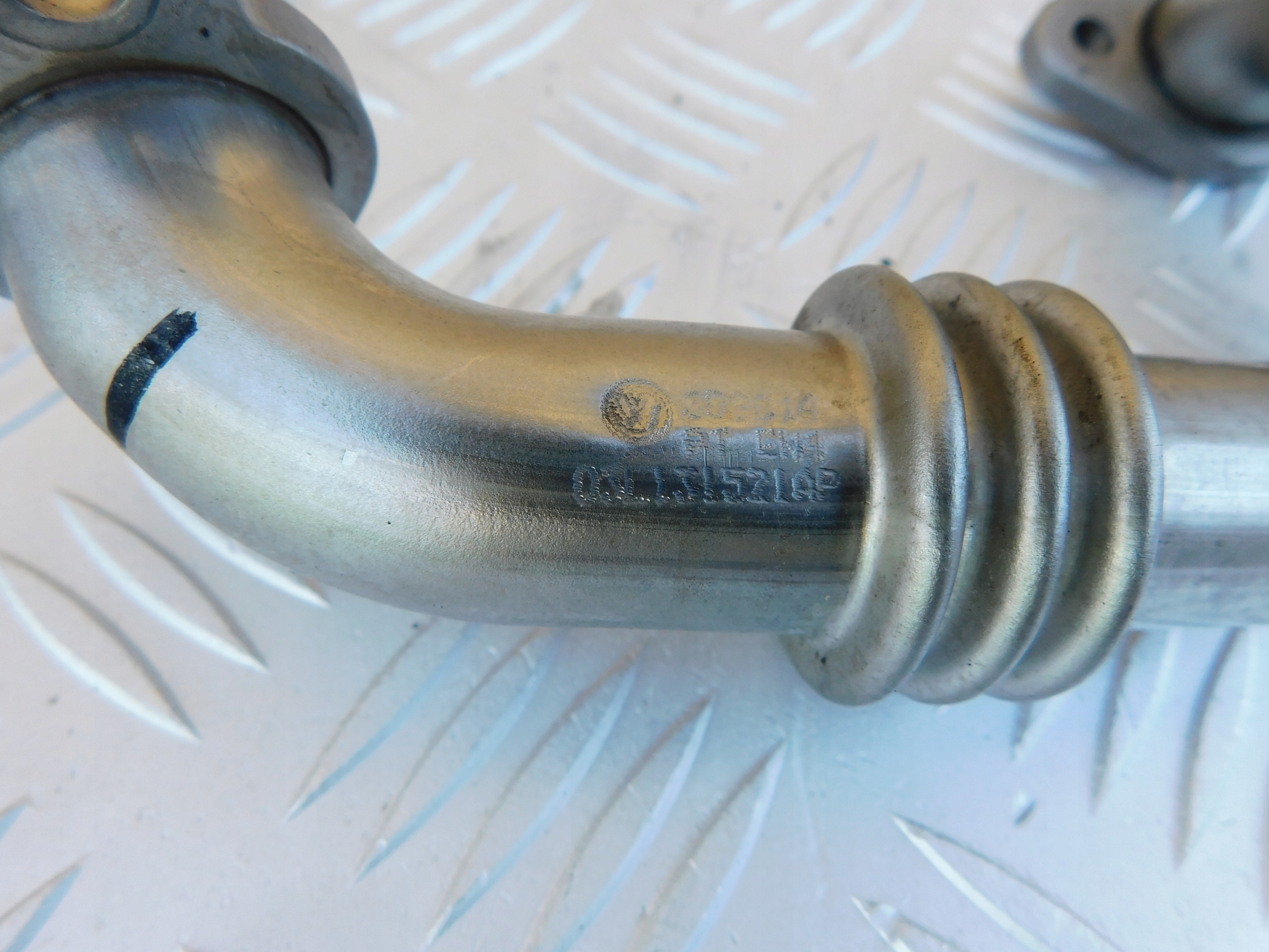 VW Crafter 2.0 rohr Gase EGR 03L131521AP