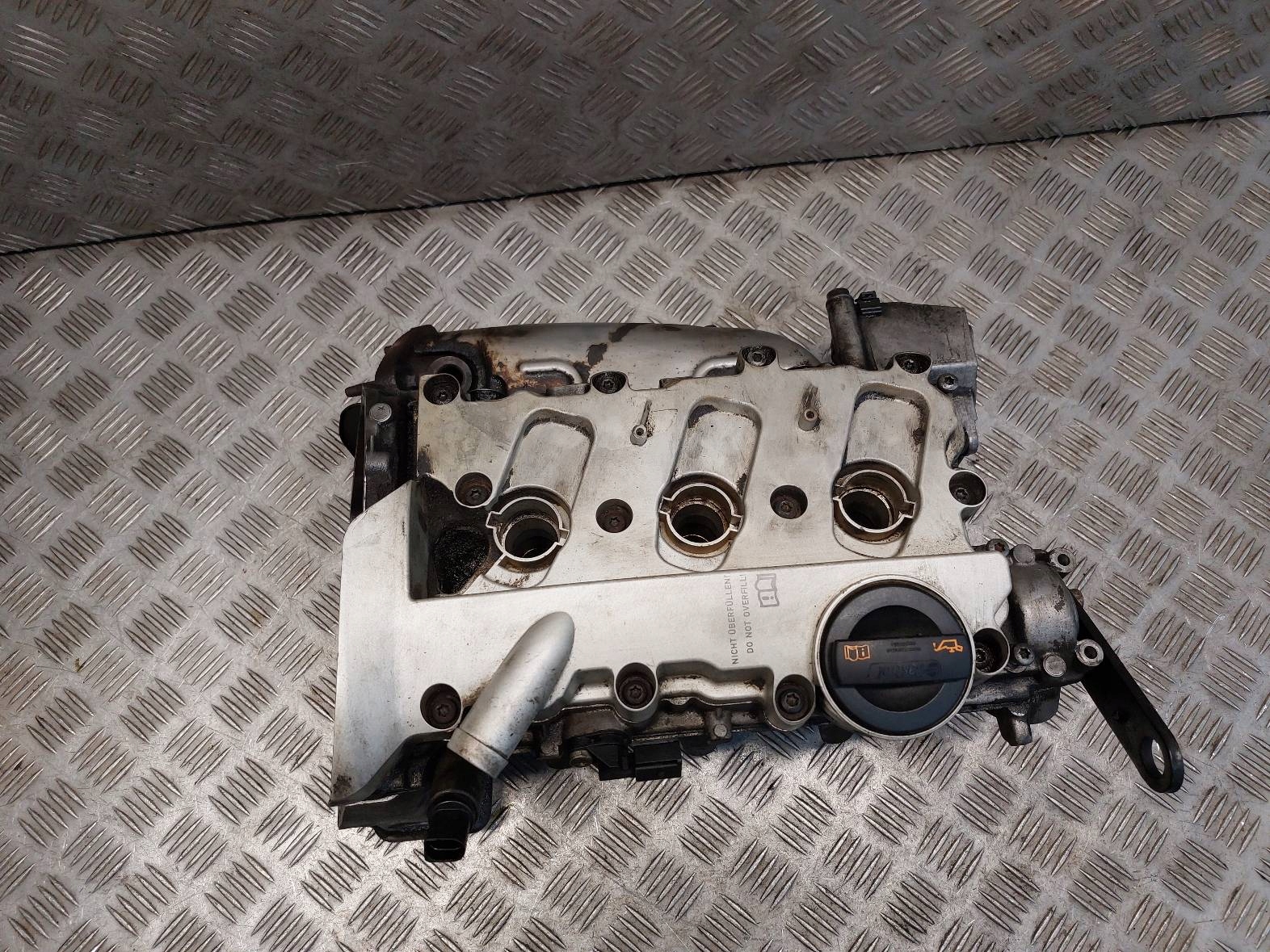 TESTATA + COPERCHIO PUNTERIE AUDI A6 C6 2.4 V6 BDW 06E103373D