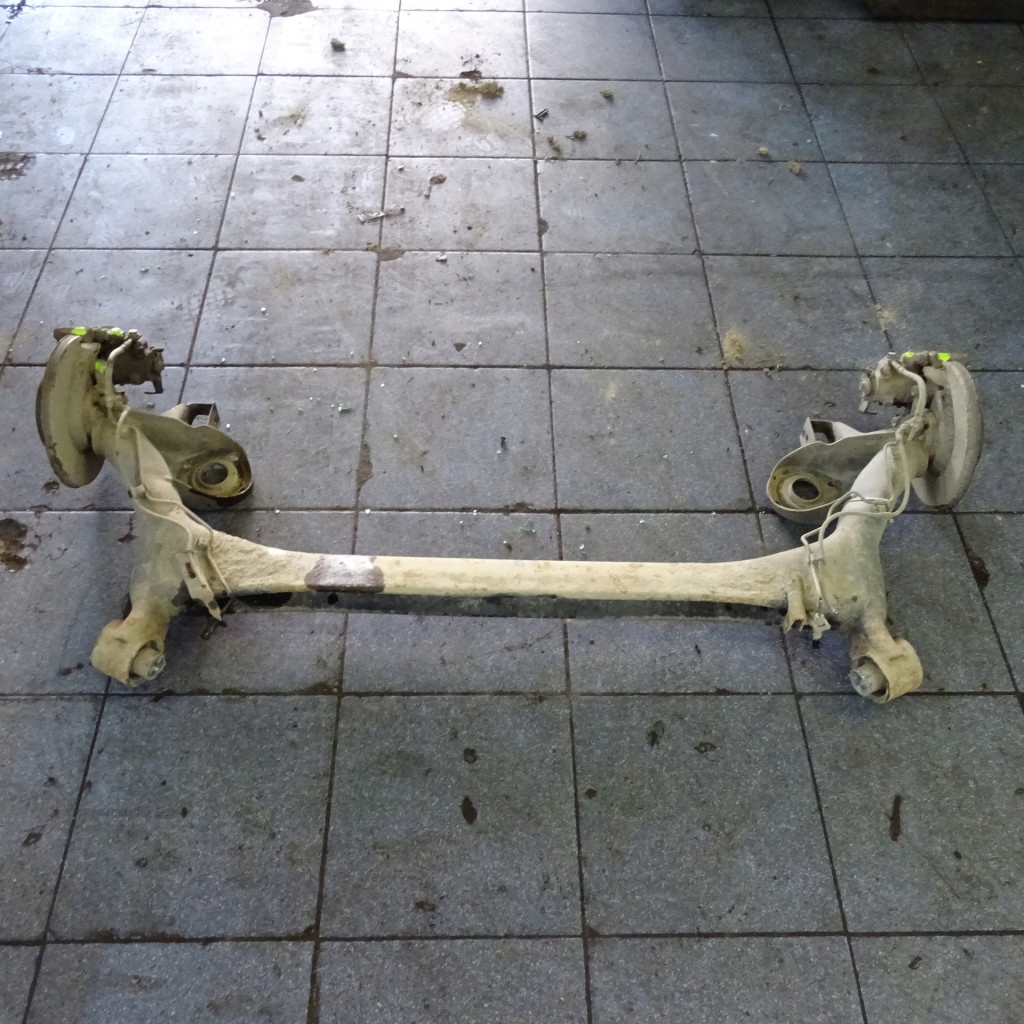 VW POLO IV 5D axis rear suspension beam