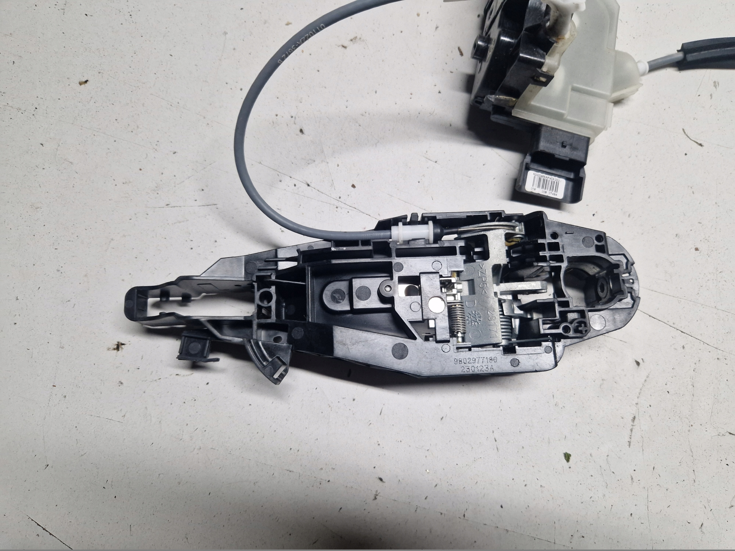 lock handle rope door right front PEUGEOT 208 II 1A006451