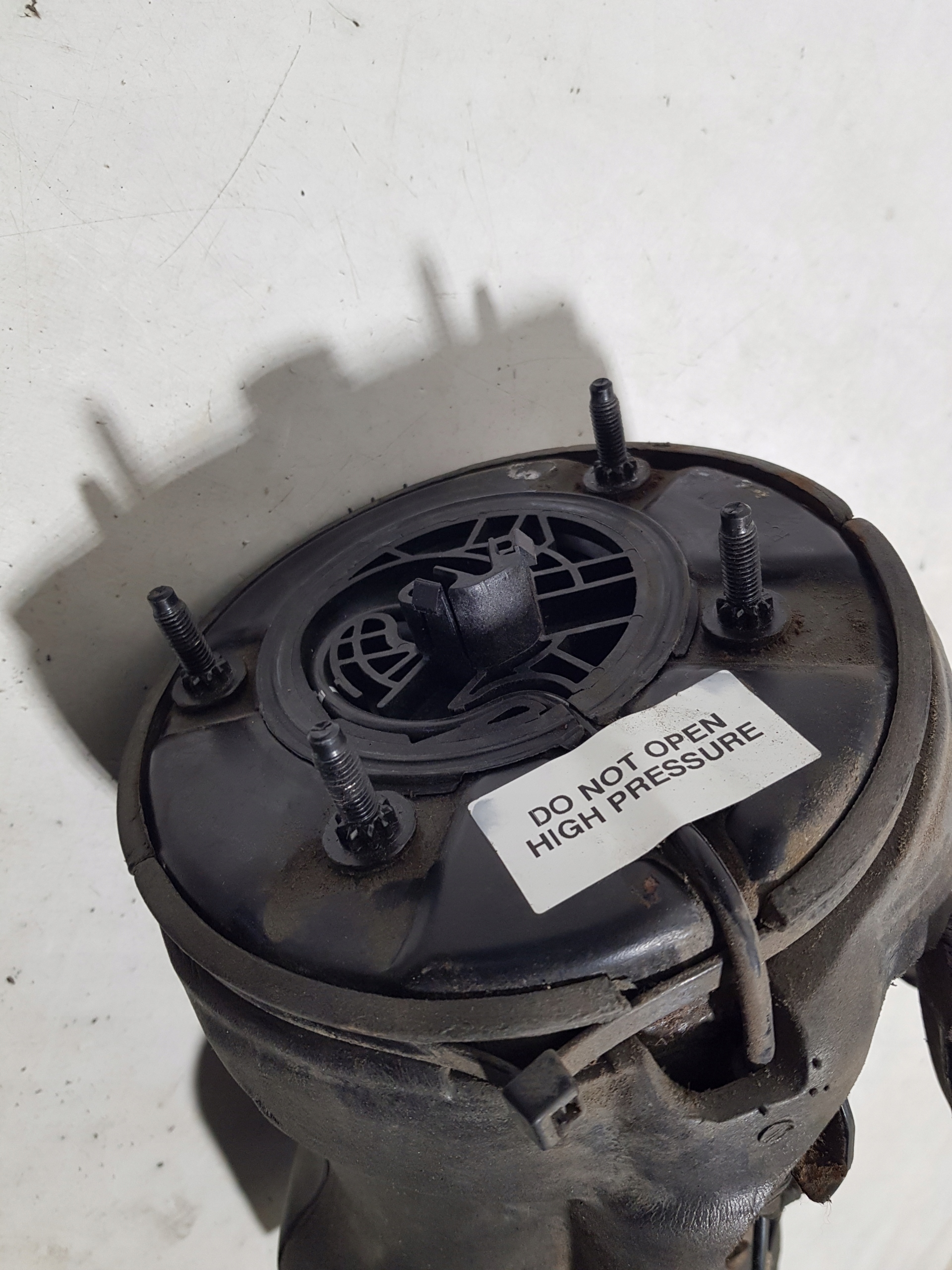 shock absorber left rear part AUDI A8 D4 4H 4H0616001M