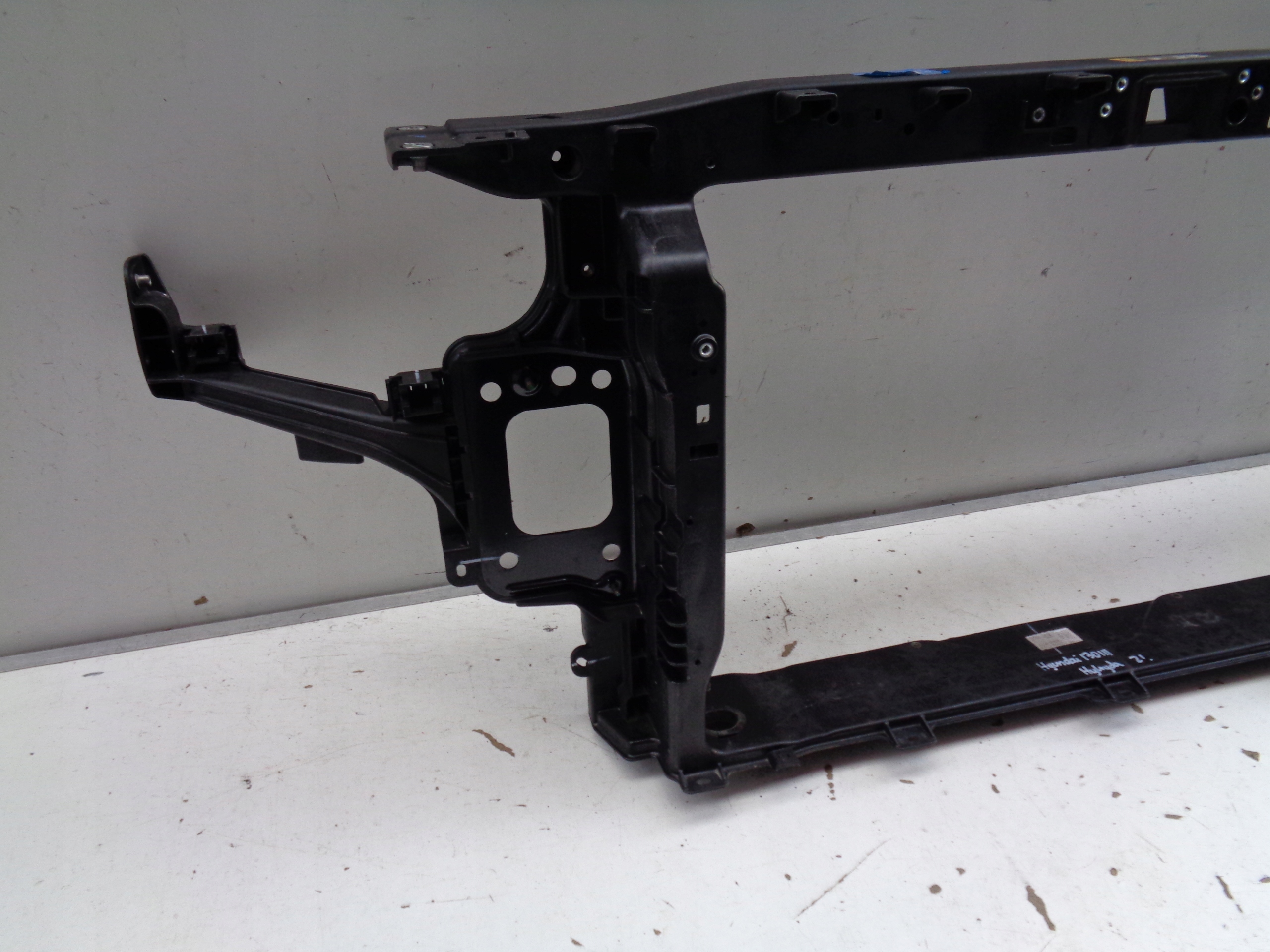 bar, wall front HYUNDAI I30 III 17- HYBRYDA