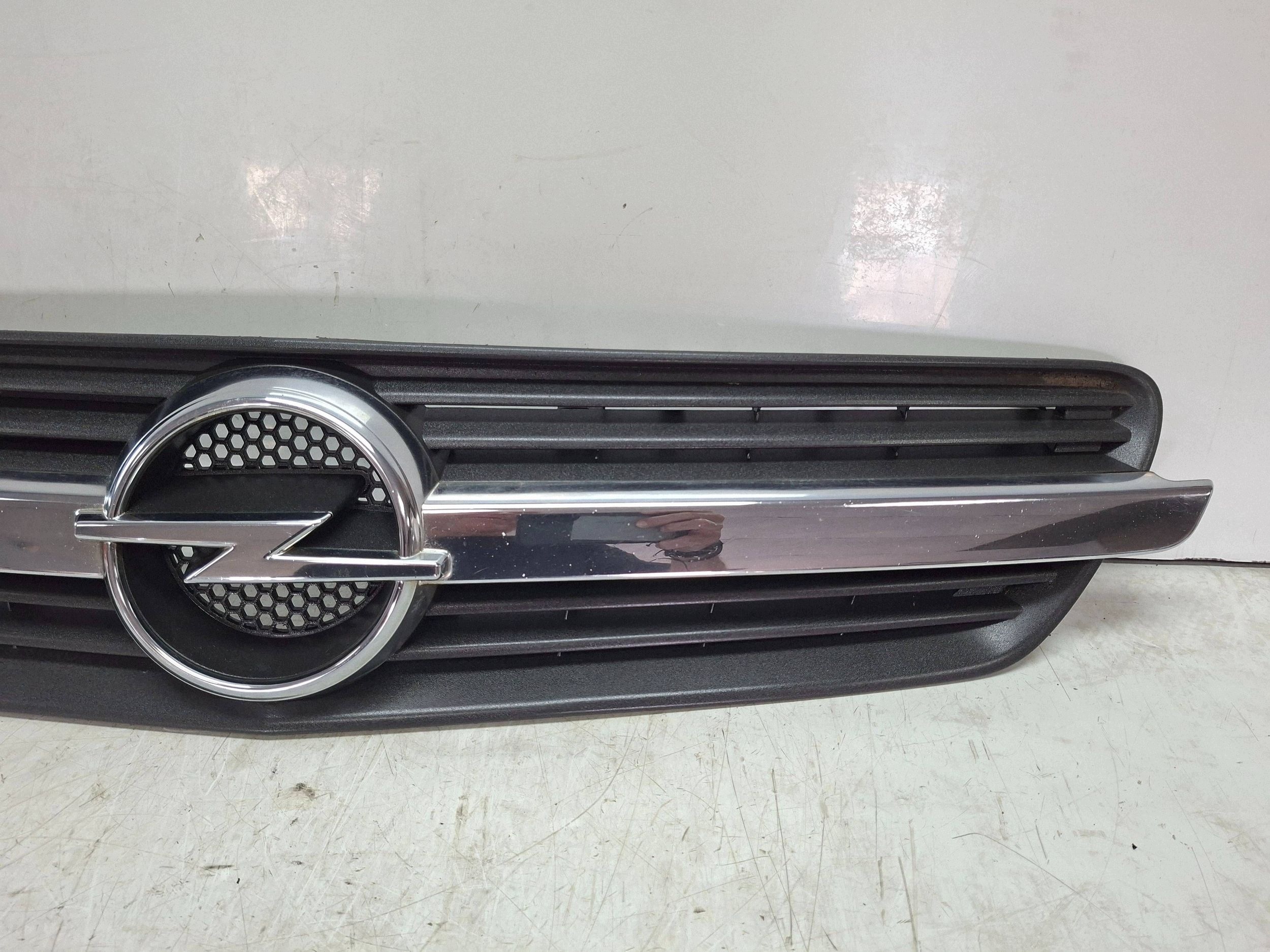 Grill Grill 13117843 OPEL MERIVA A 2003