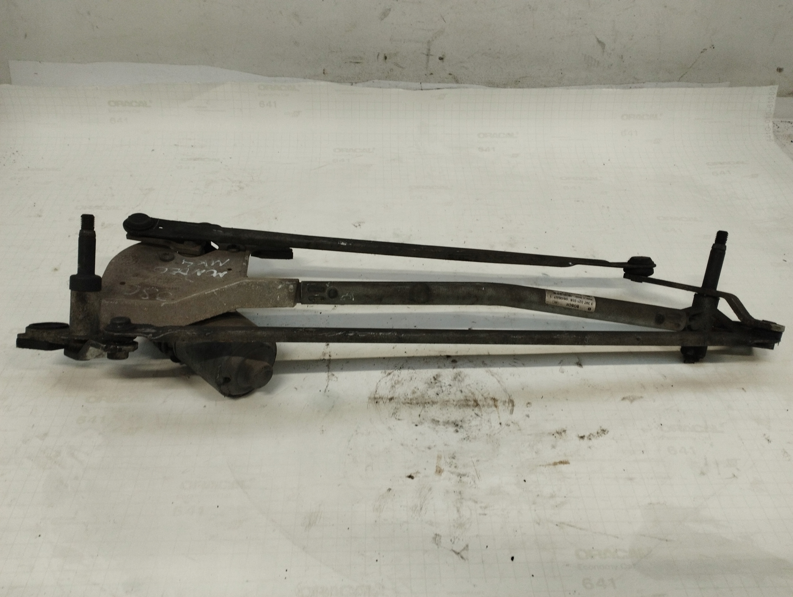 FORD MONDEO MK4 wiper mechanism front 3397021018 BOSCH