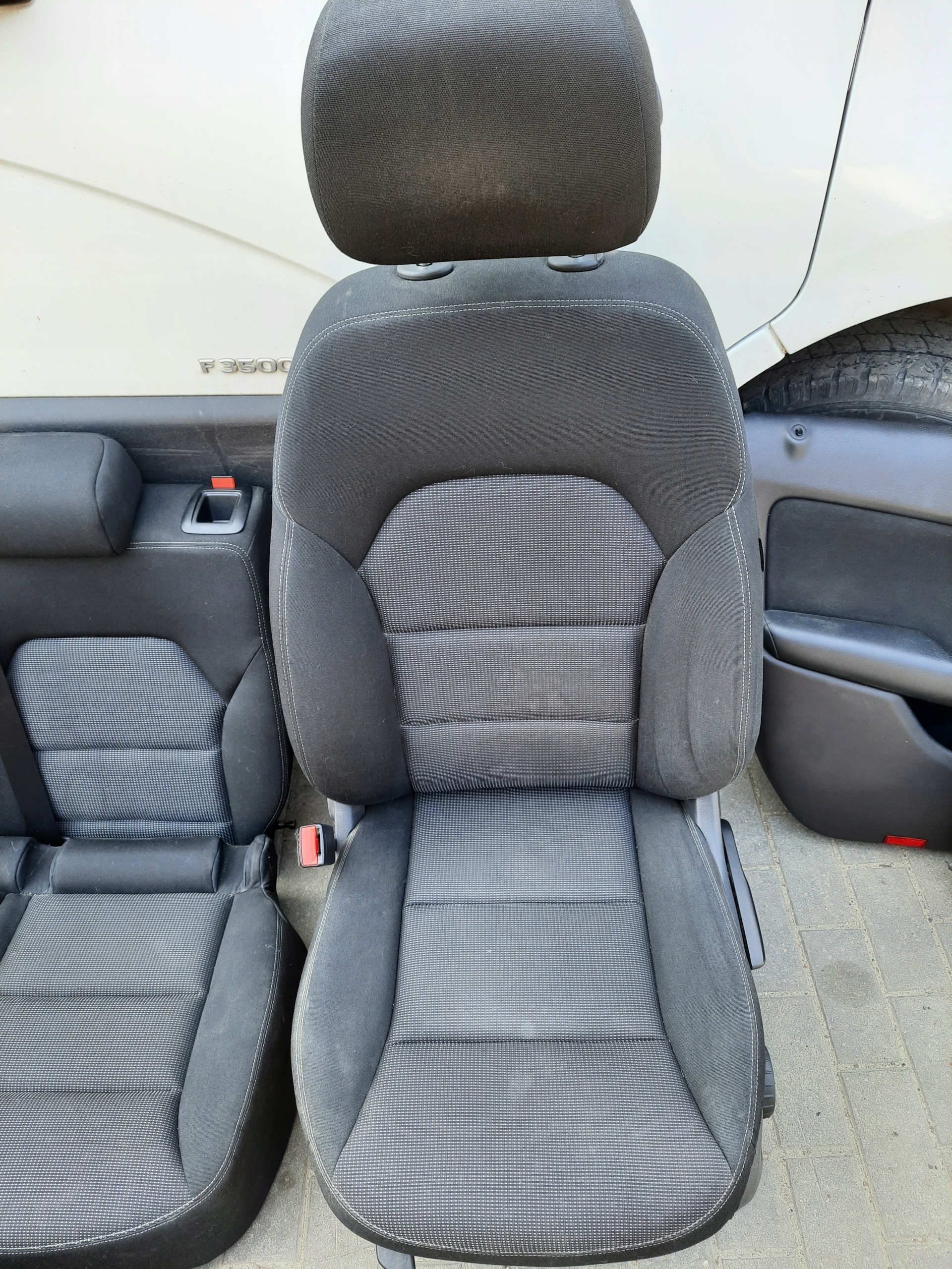 MERCEDES B-КЛАС W246 СТУЛ ЛЕВЫЙ ПЕРЕД