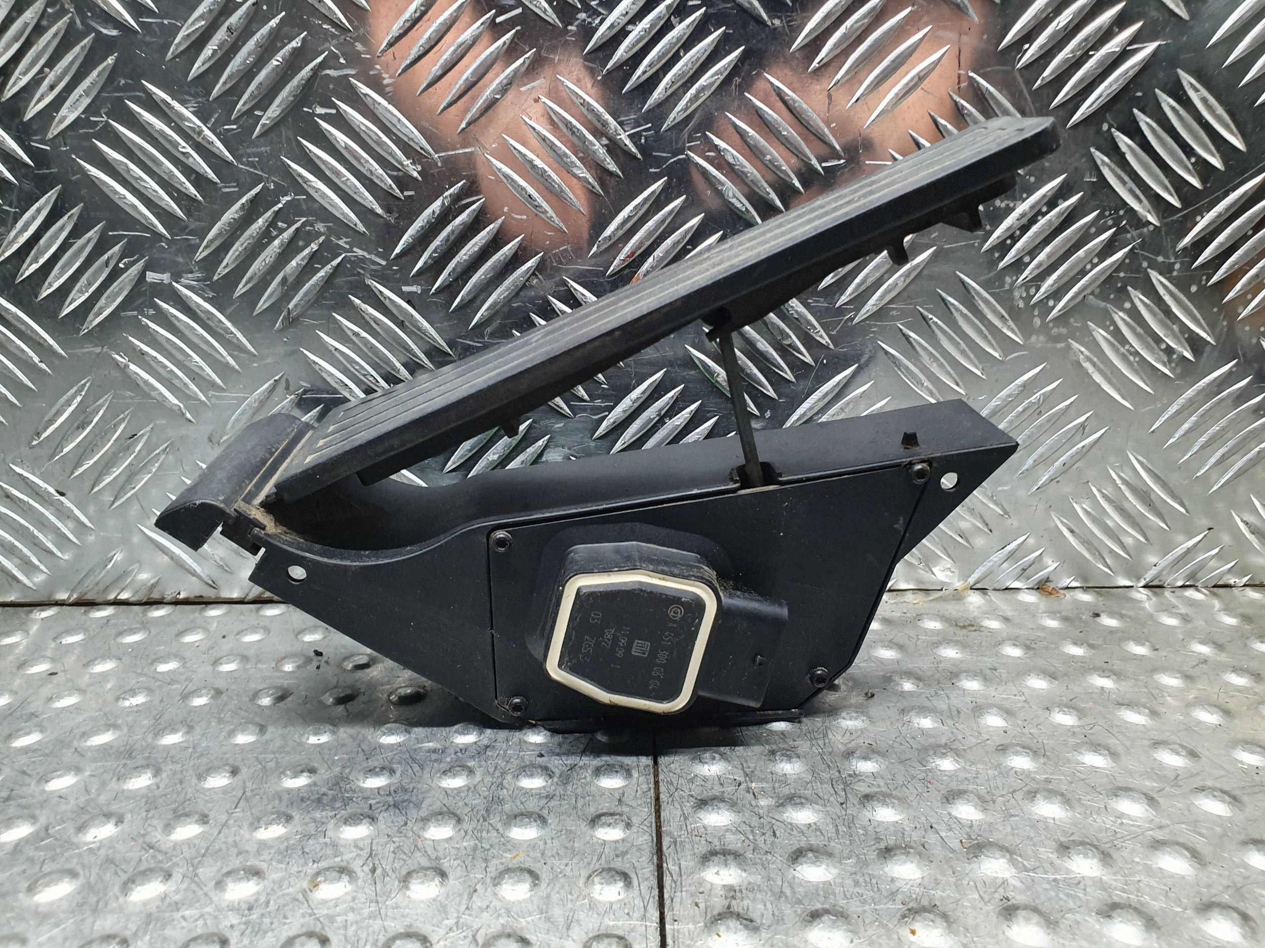 accelerator pedal A4513000604 SMART FORTWO II 451