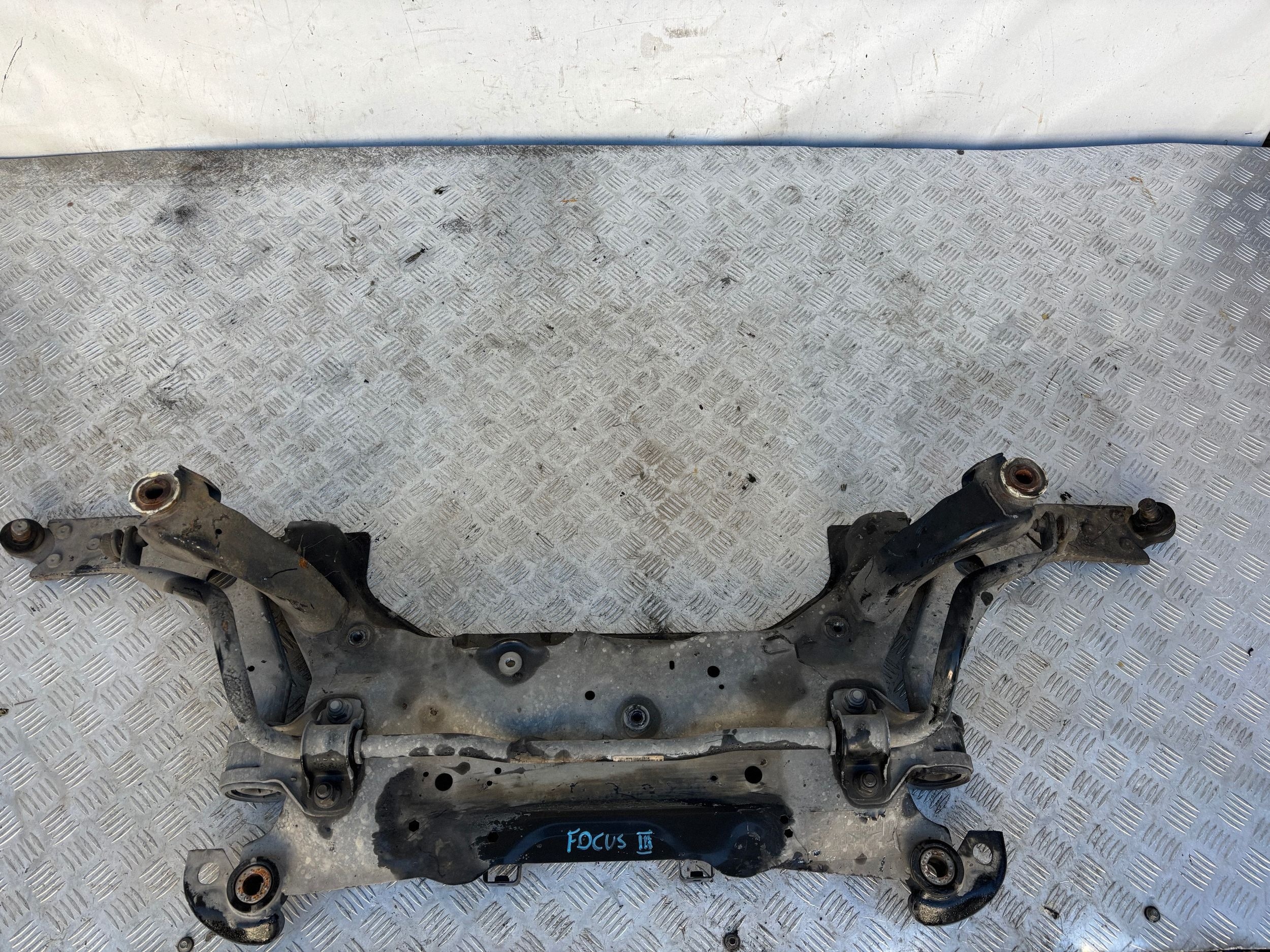 assale anteriore culla ponte assale rinforzo paraurti FORD FOCUS MK3