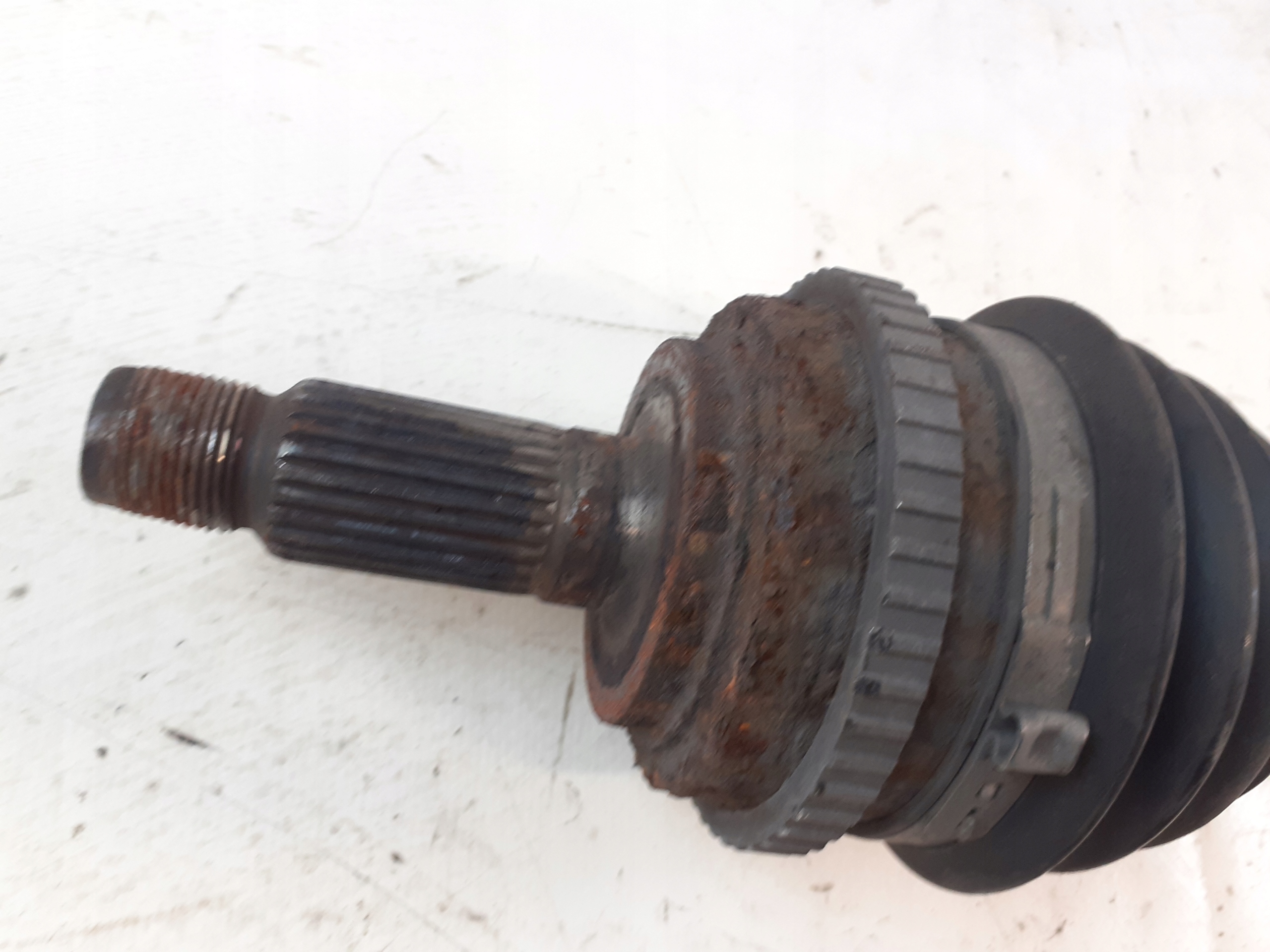 semi-axis left front Honda Civic VII 7 1,4B 66KW