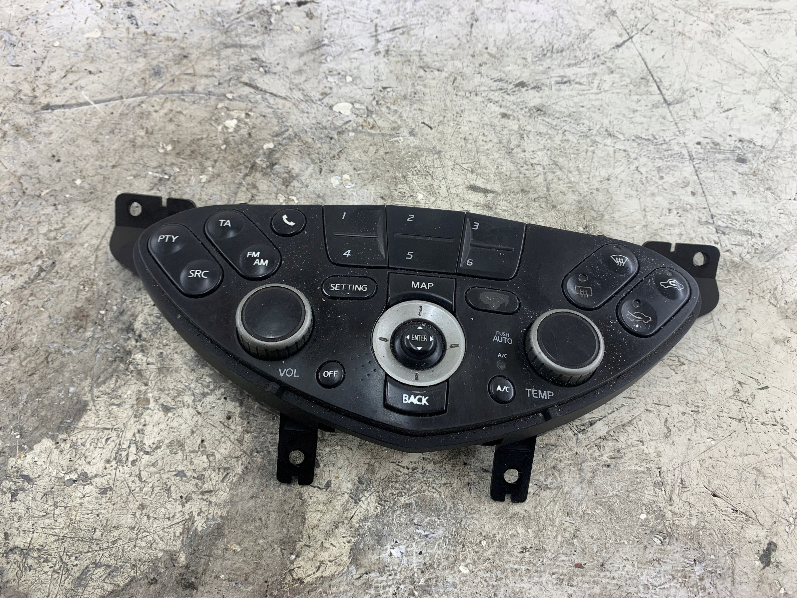 NISSAN PRIMERA P12 commande de climatisation 28395AV610