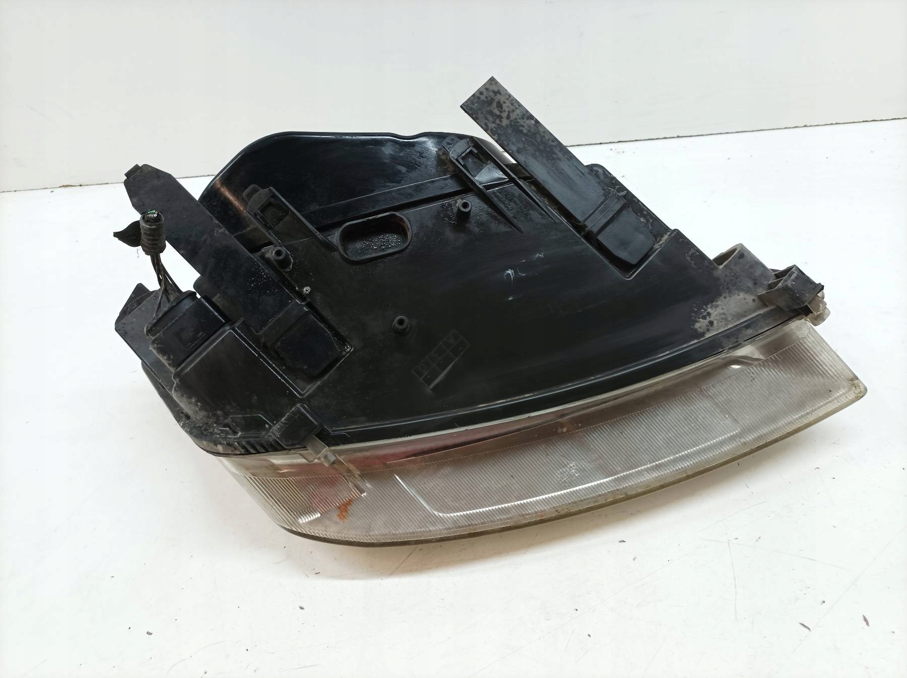 light front left EU 3M5113006AH Ford Focus C-Max and (2003-2010)