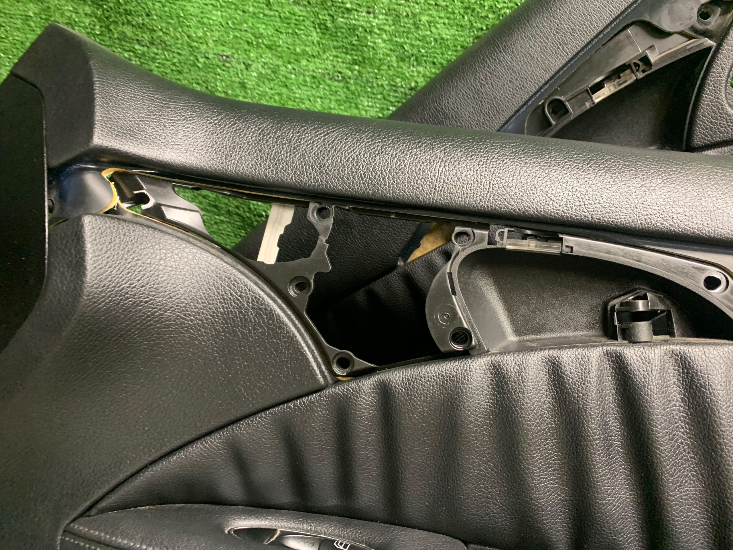 side side upholstery door front rear part KOMPLET MERCEDES W211 E KLASA