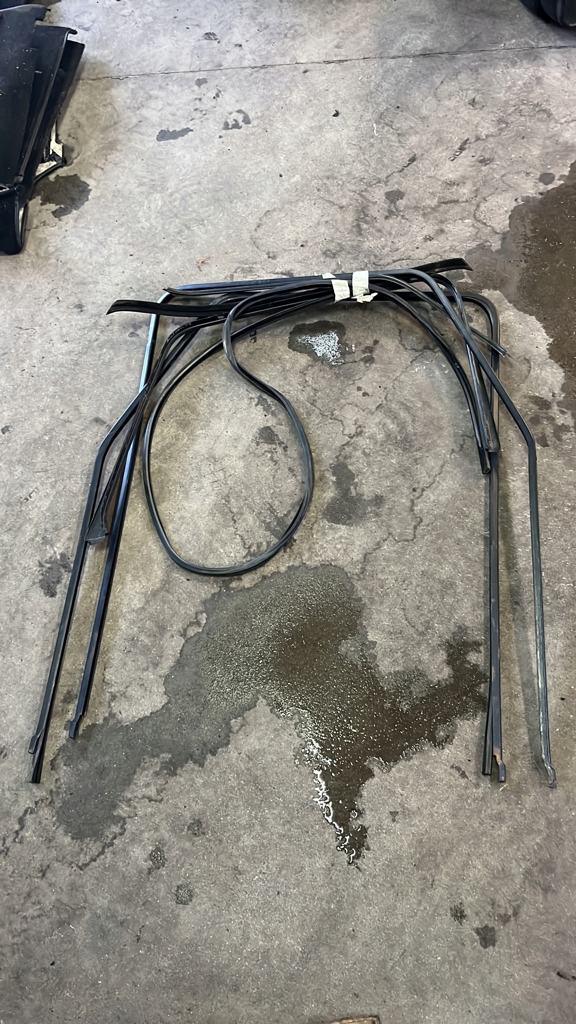 Планка двері вікна 4637350171 MERCEDES W463 AMG