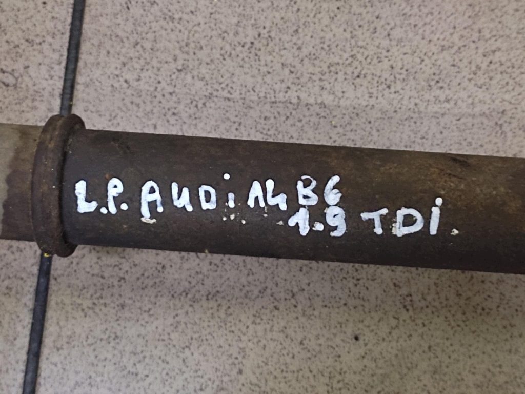 AUDI A4 B6 1.9 TDI semi-axis left front