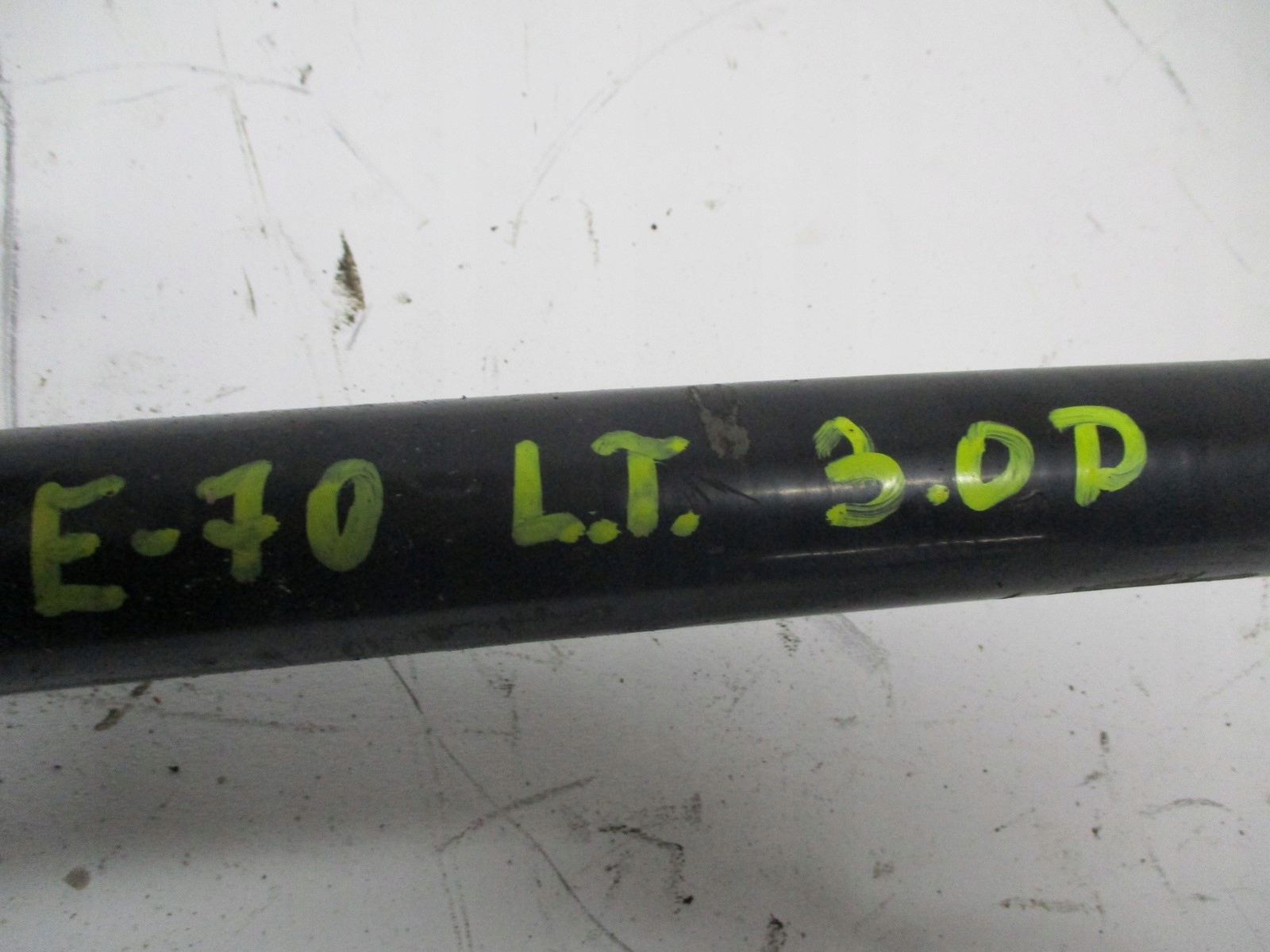 semi-axis left BMW X5 E70 3,0D 635004 rear part rear