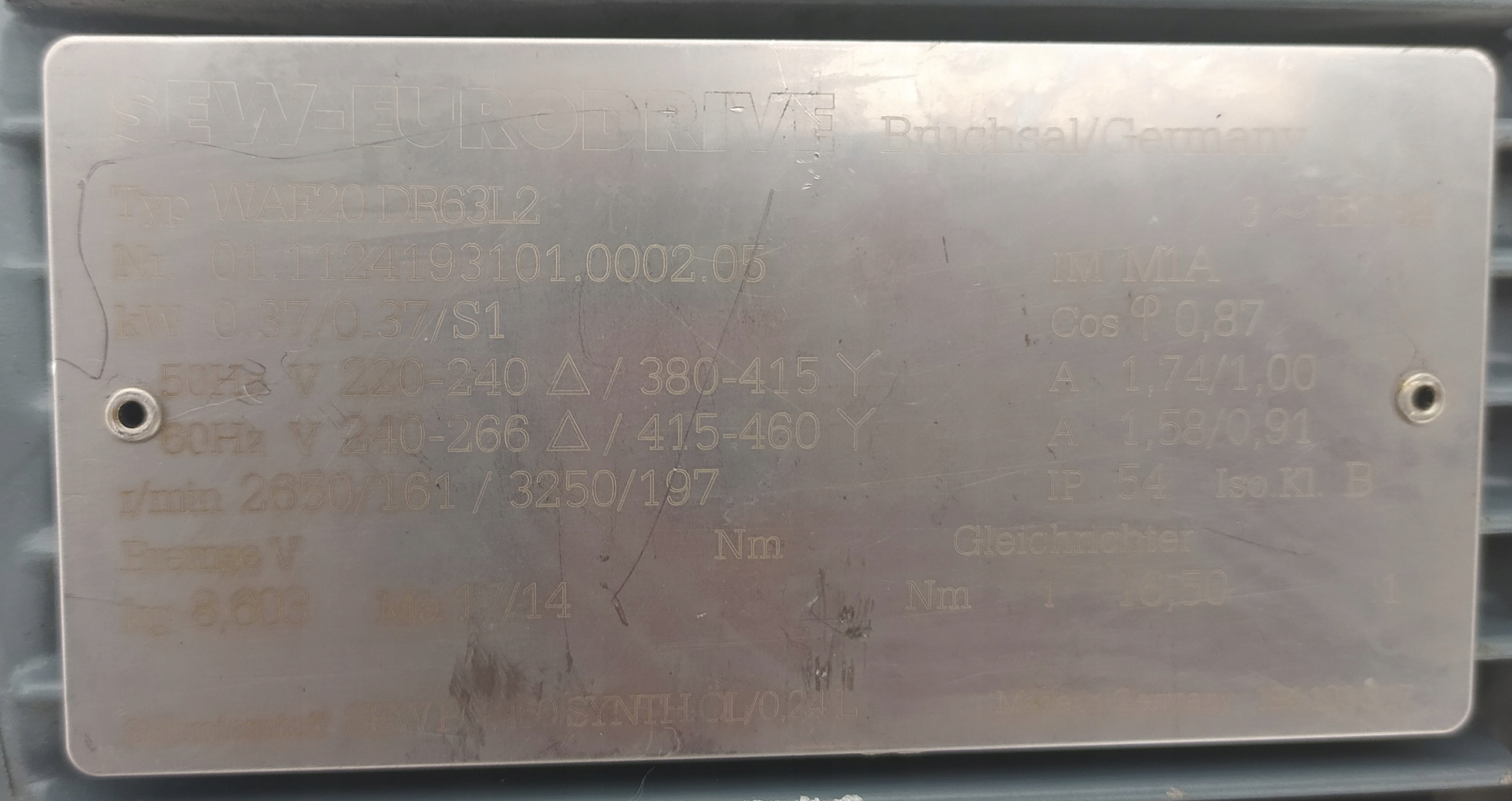 Motoreduktor Kątowy 0,37 kW 161 obr/min Kod producenta 253647881